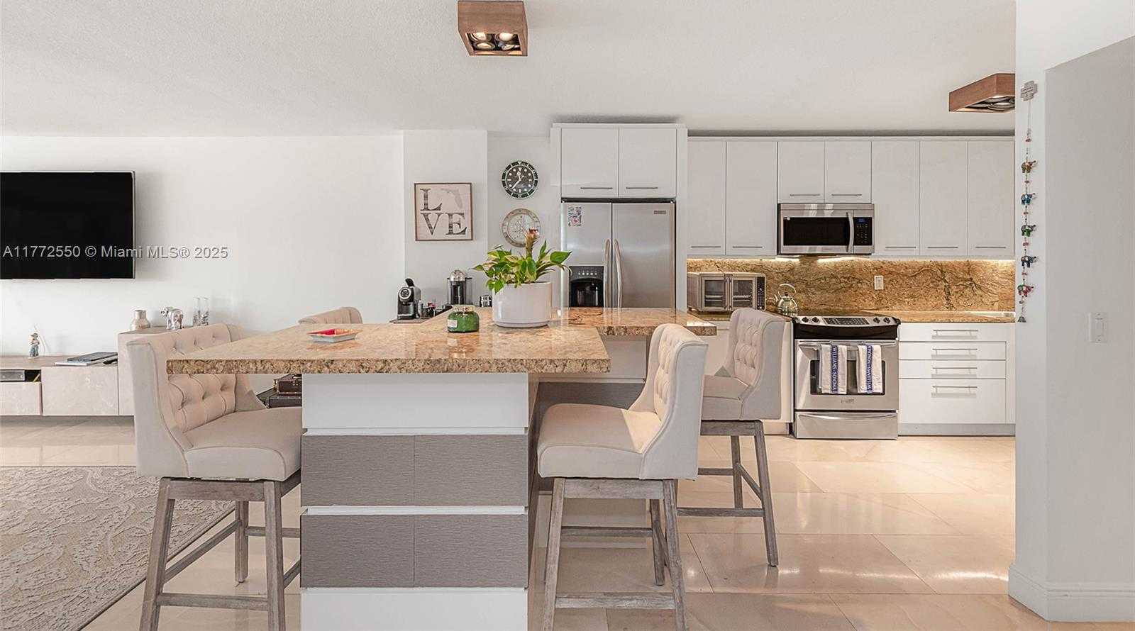 Small Image of 6423 NORTH COLLINS AVE #309, Miami Beach Number 15