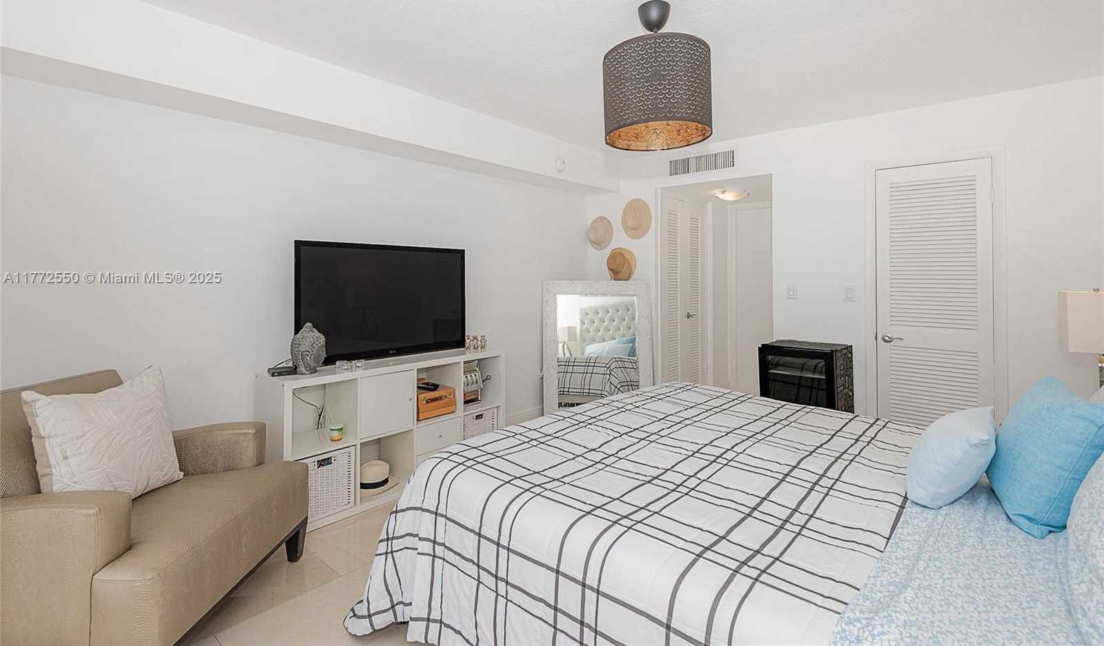 Small Image of 6423 NORTH COLLINS AVE #309, Miami Beach Number 26