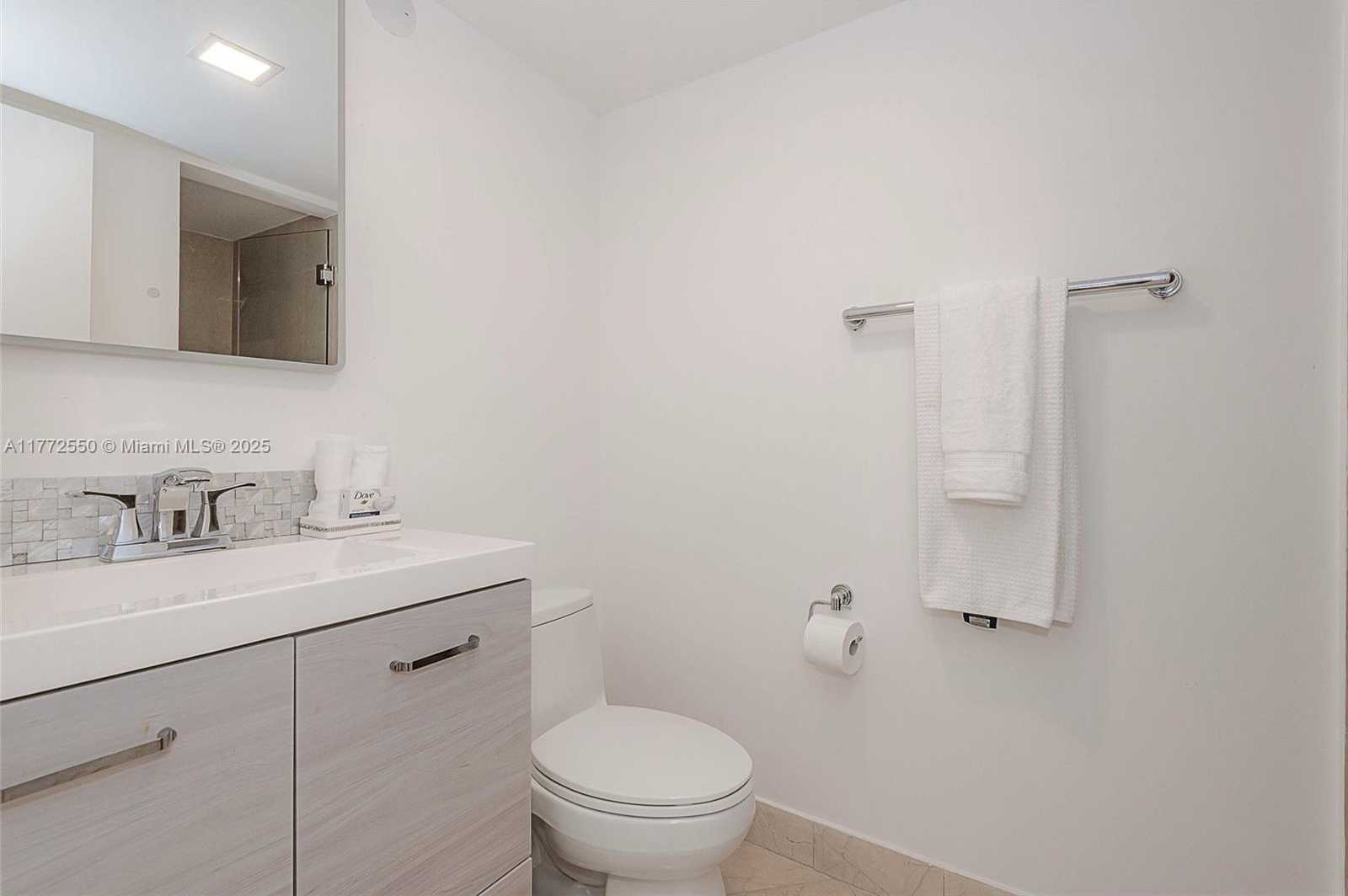 Small Image of 6423 NORTH COLLINS AVE #309, Miami Beach Number 28