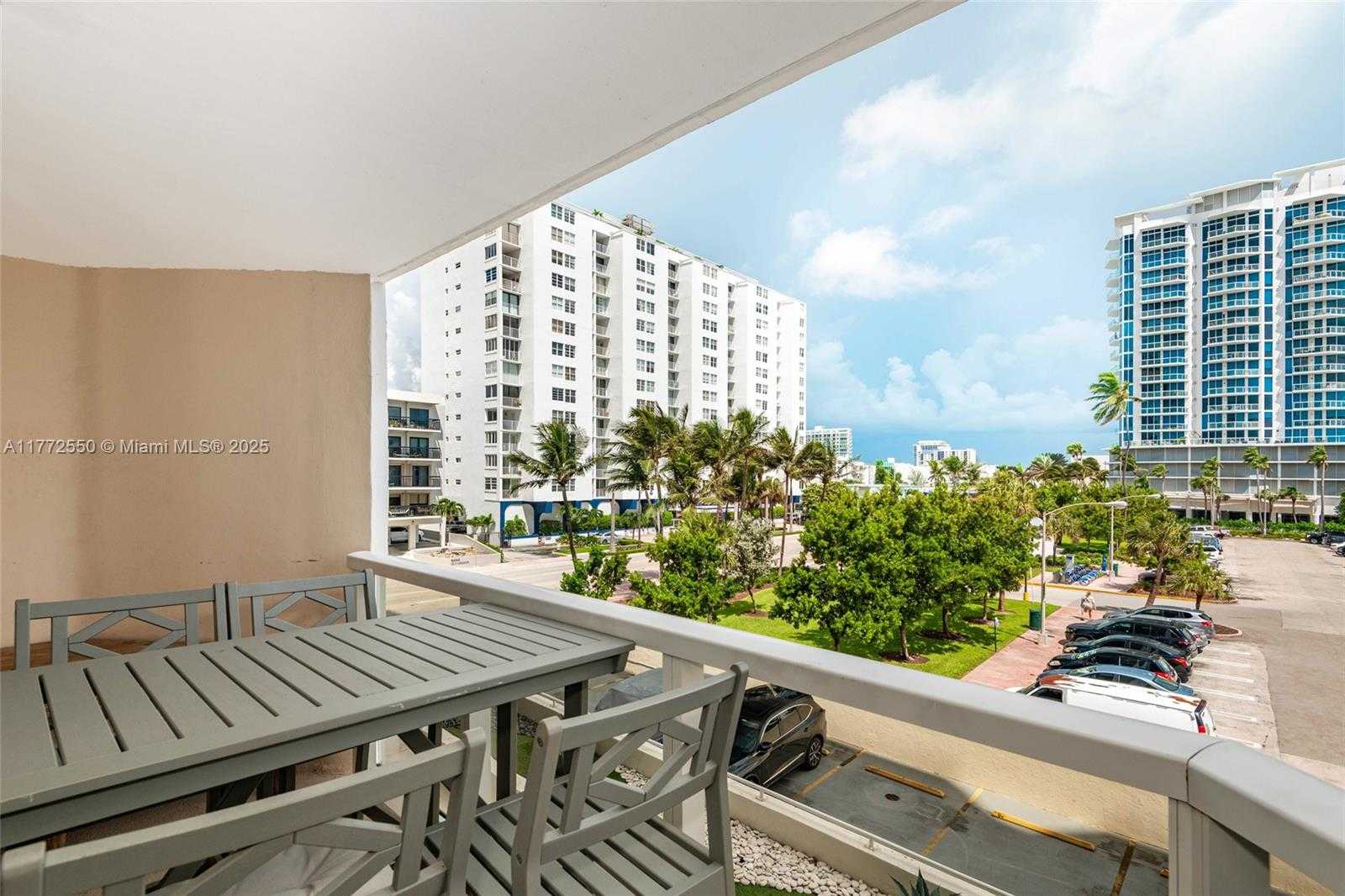Small Image of 6423 NORTH COLLINS AVE #309, Miami Beach Number 3