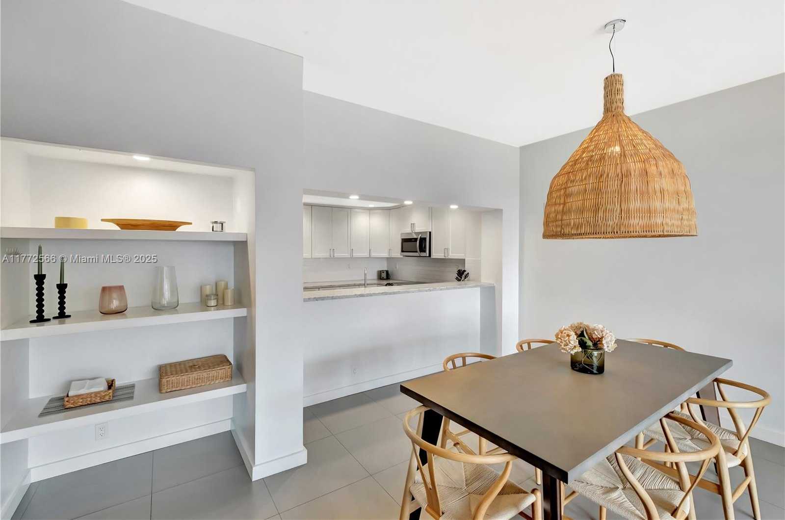Small Image of 251 CRANDON BLVD #920, Key Biscayne Number 11