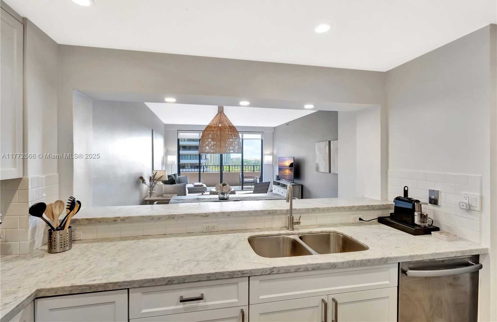Small Image of 251 CRANDON BLVD #920, Key Biscayne Number 15