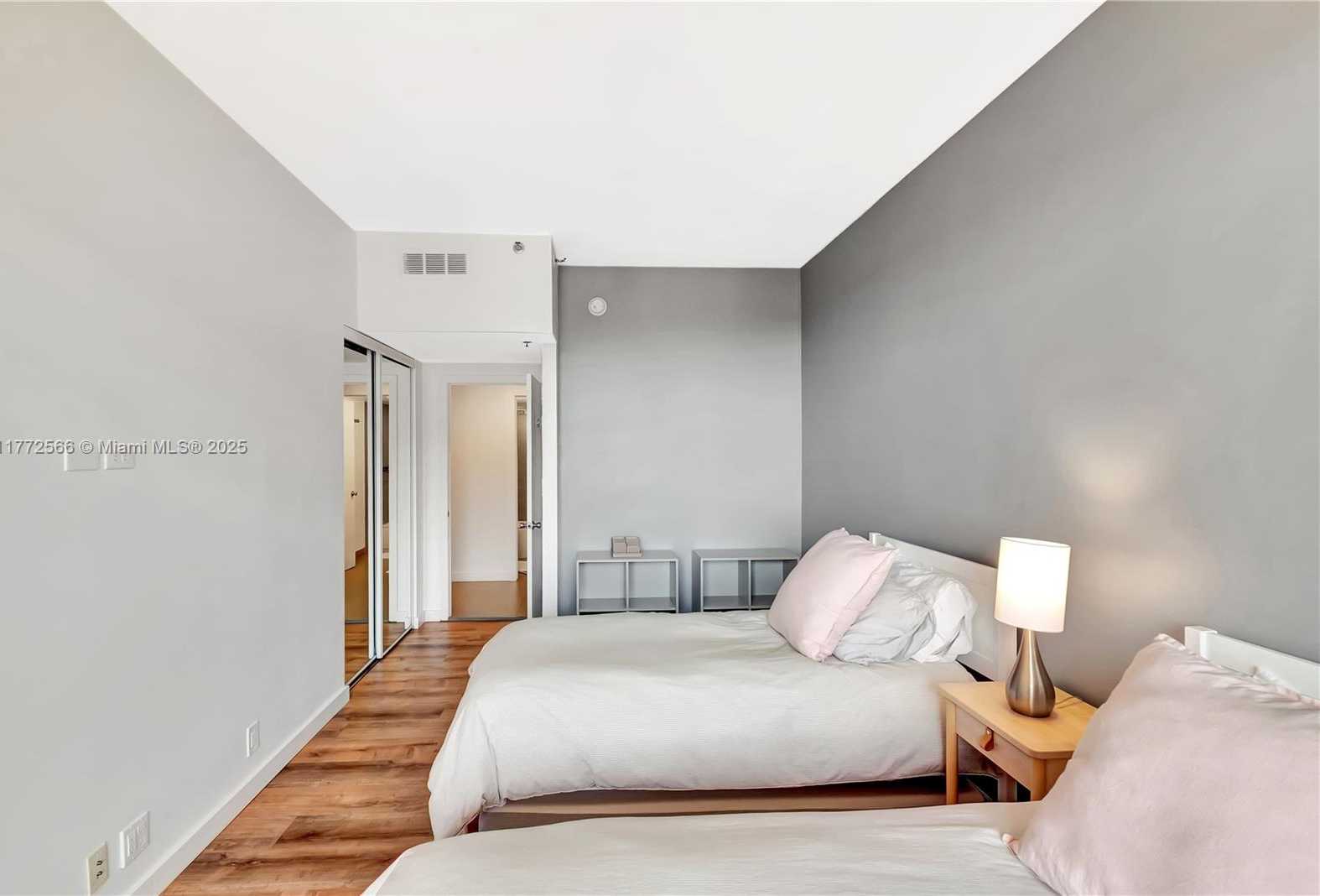 Small Image of 251 CRANDON BLVD #920, Key Biscayne Number 23