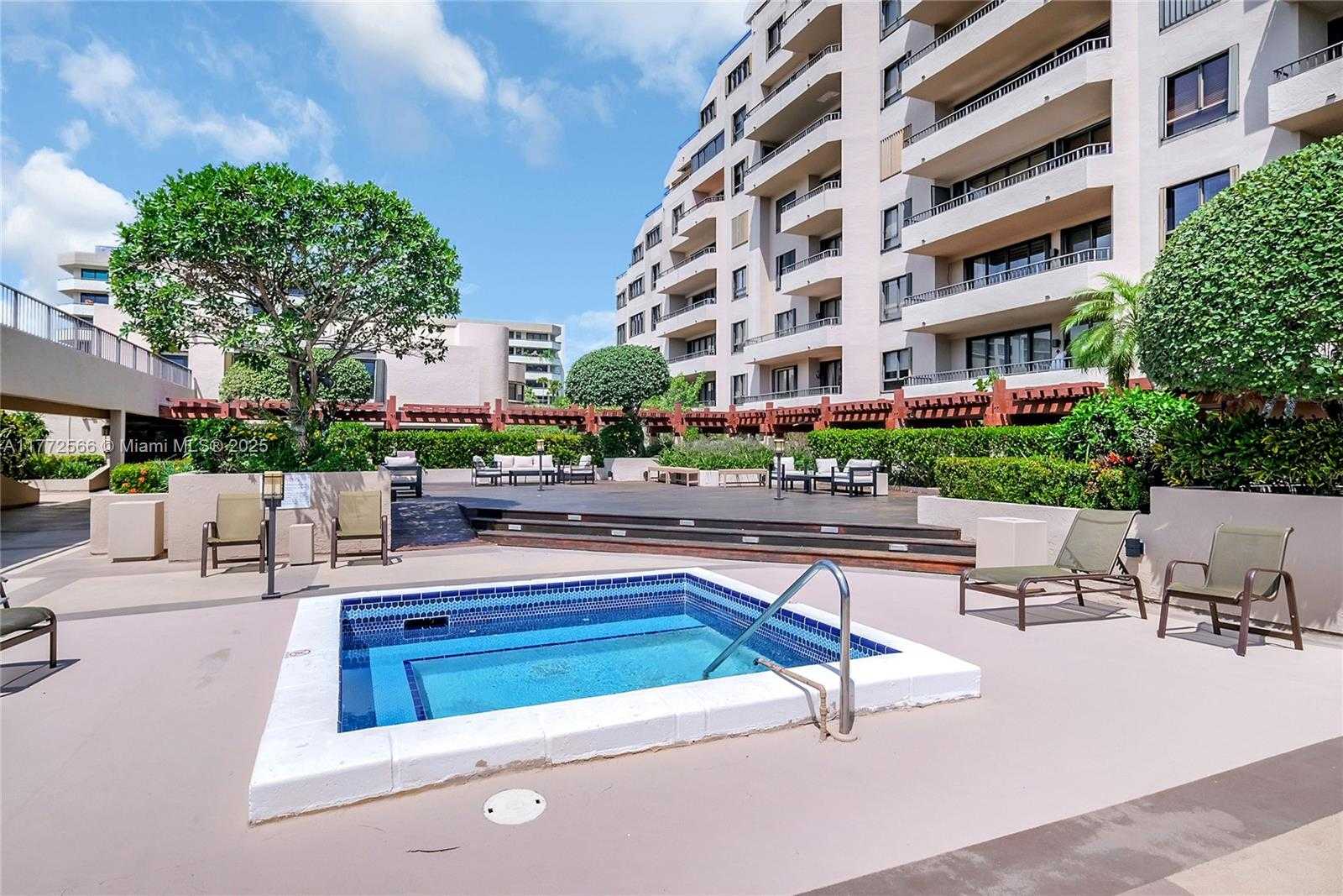 Small Image of 251 CRANDON BLVD #920, Key Biscayne Number 31