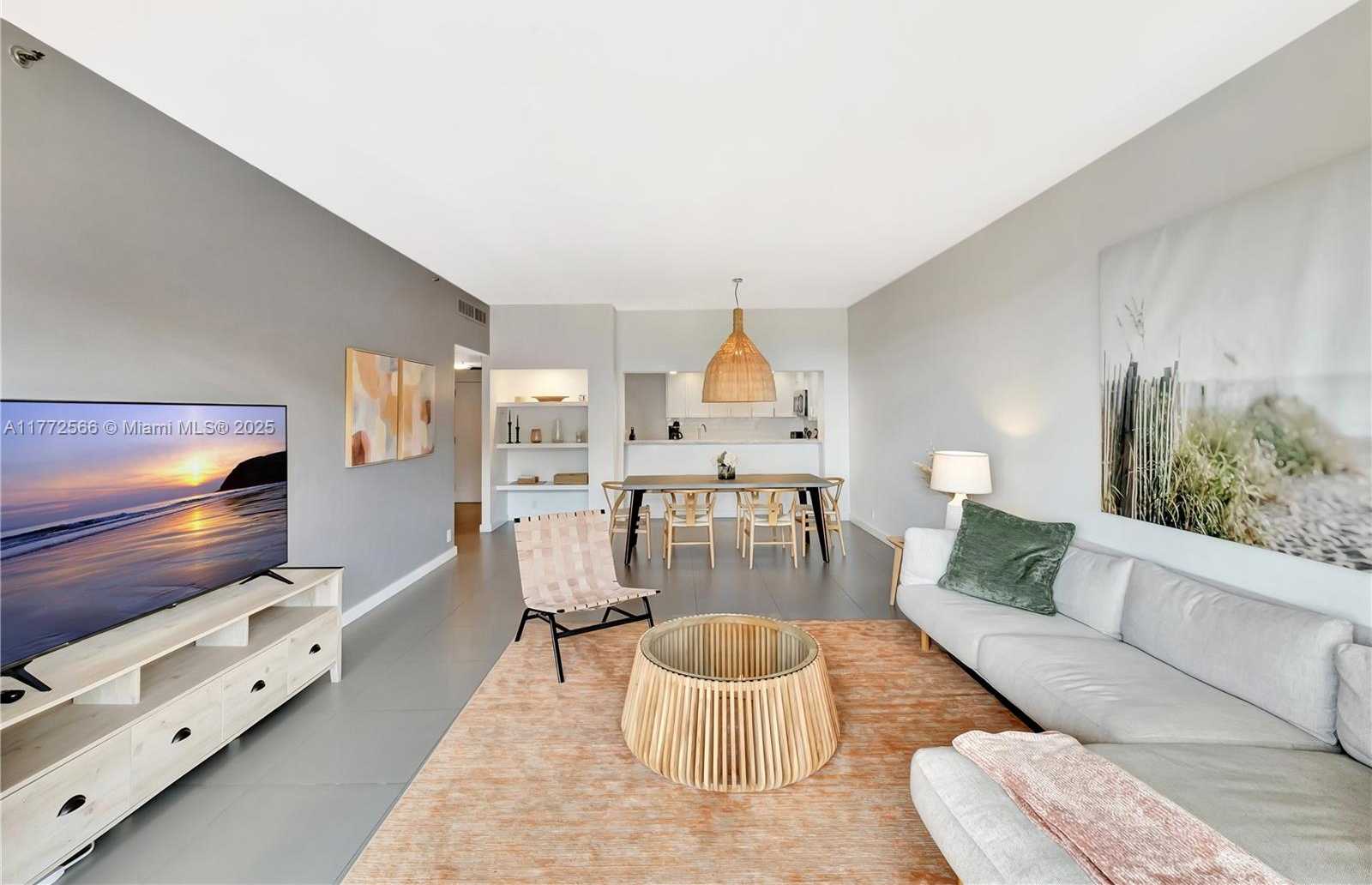 Small Image of 251 CRANDON BLVD #920, Key Biscayne Number 6