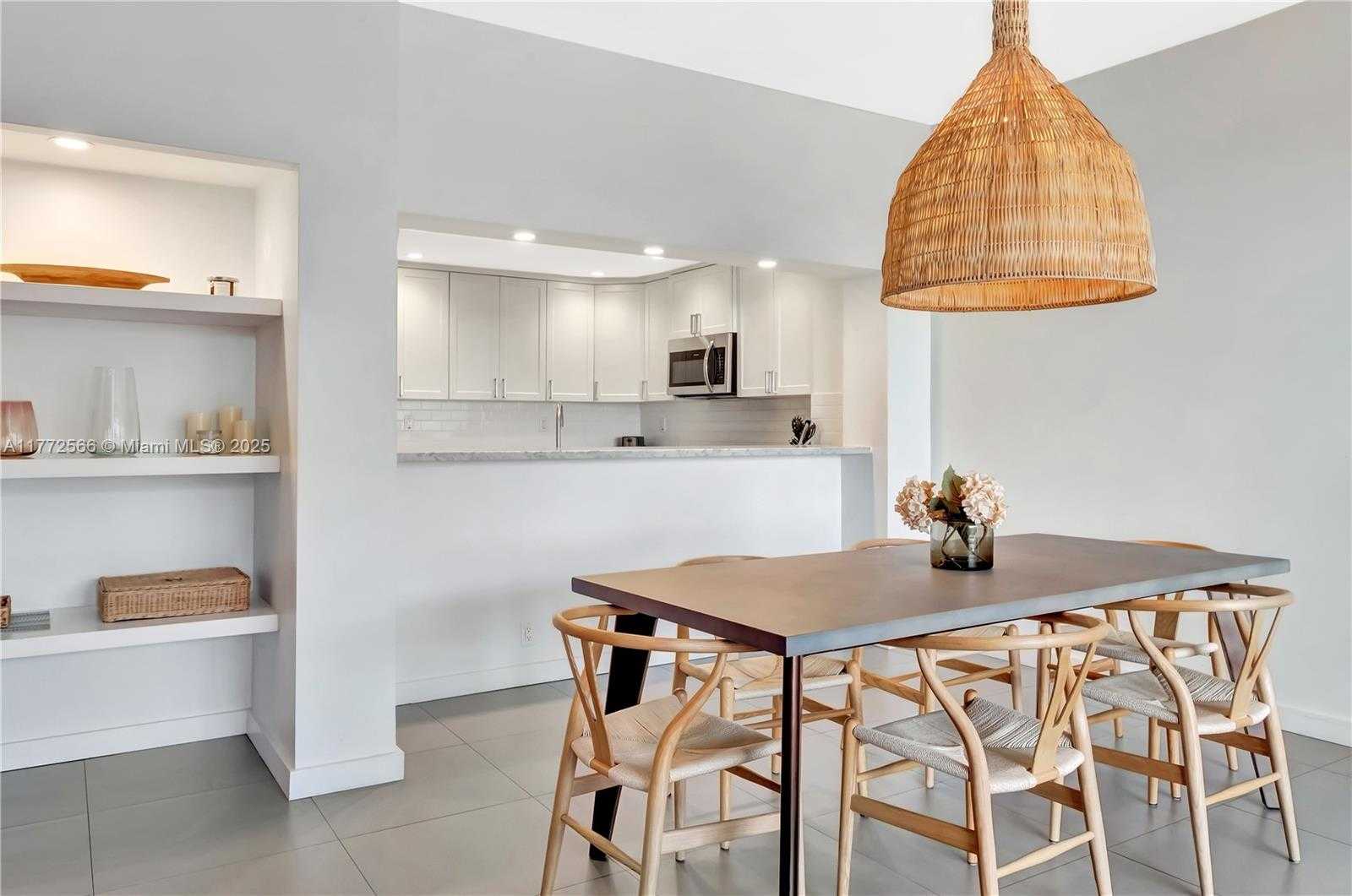 Small Image of 251 CRANDON BLVD #920, Key Biscayne Number 7