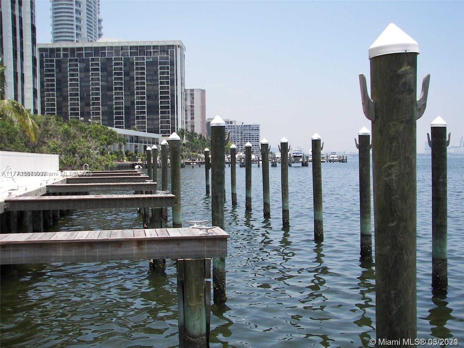 Small Image of 2101 BRICKELL AVE #2707, Miami Number 11