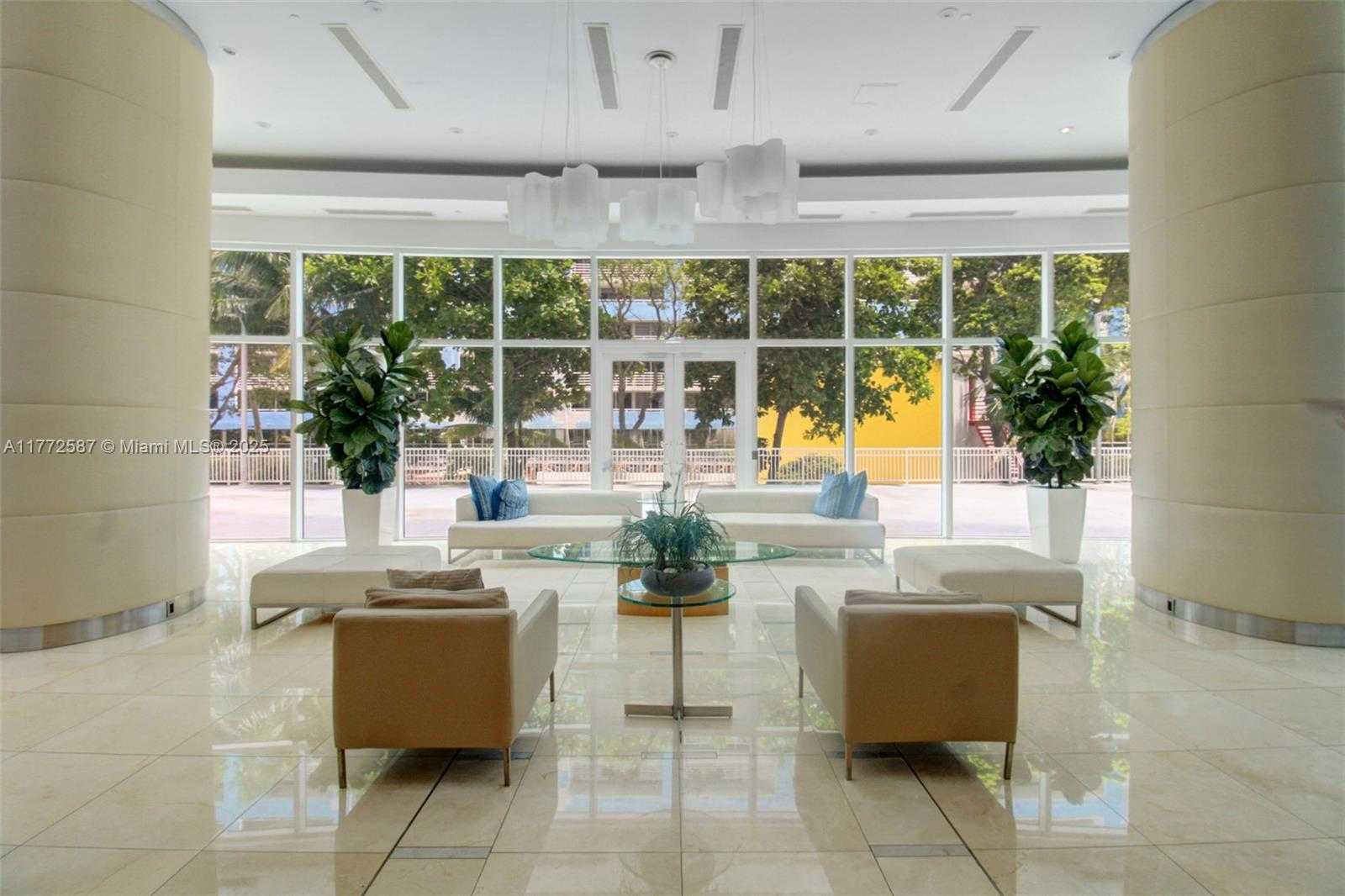 Small Image of 2101 BRICKELL AVE #2707, Miami Number 15
