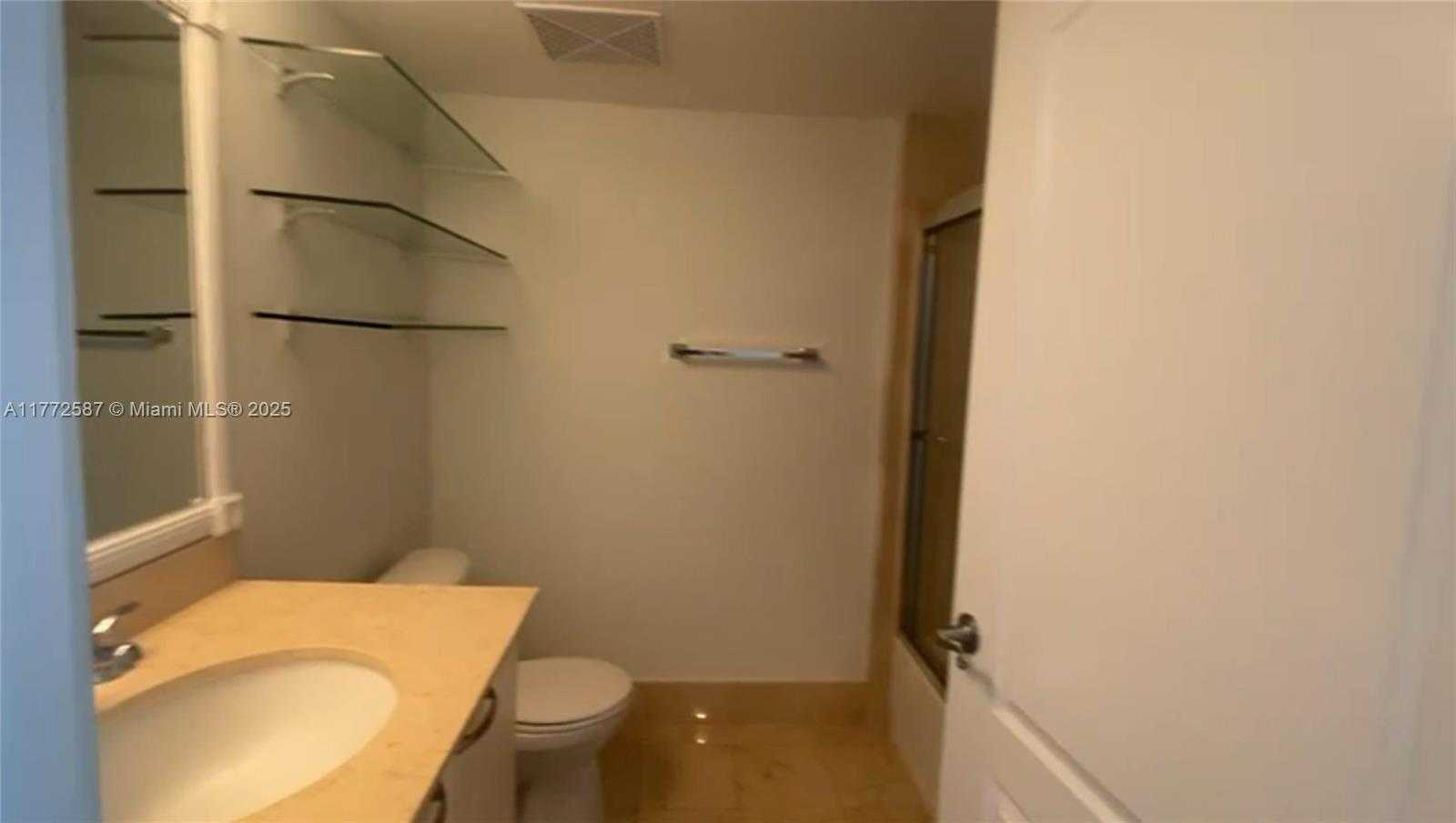 Small Image of 2101 BRICKELL AVE #2707, Miami Number 21