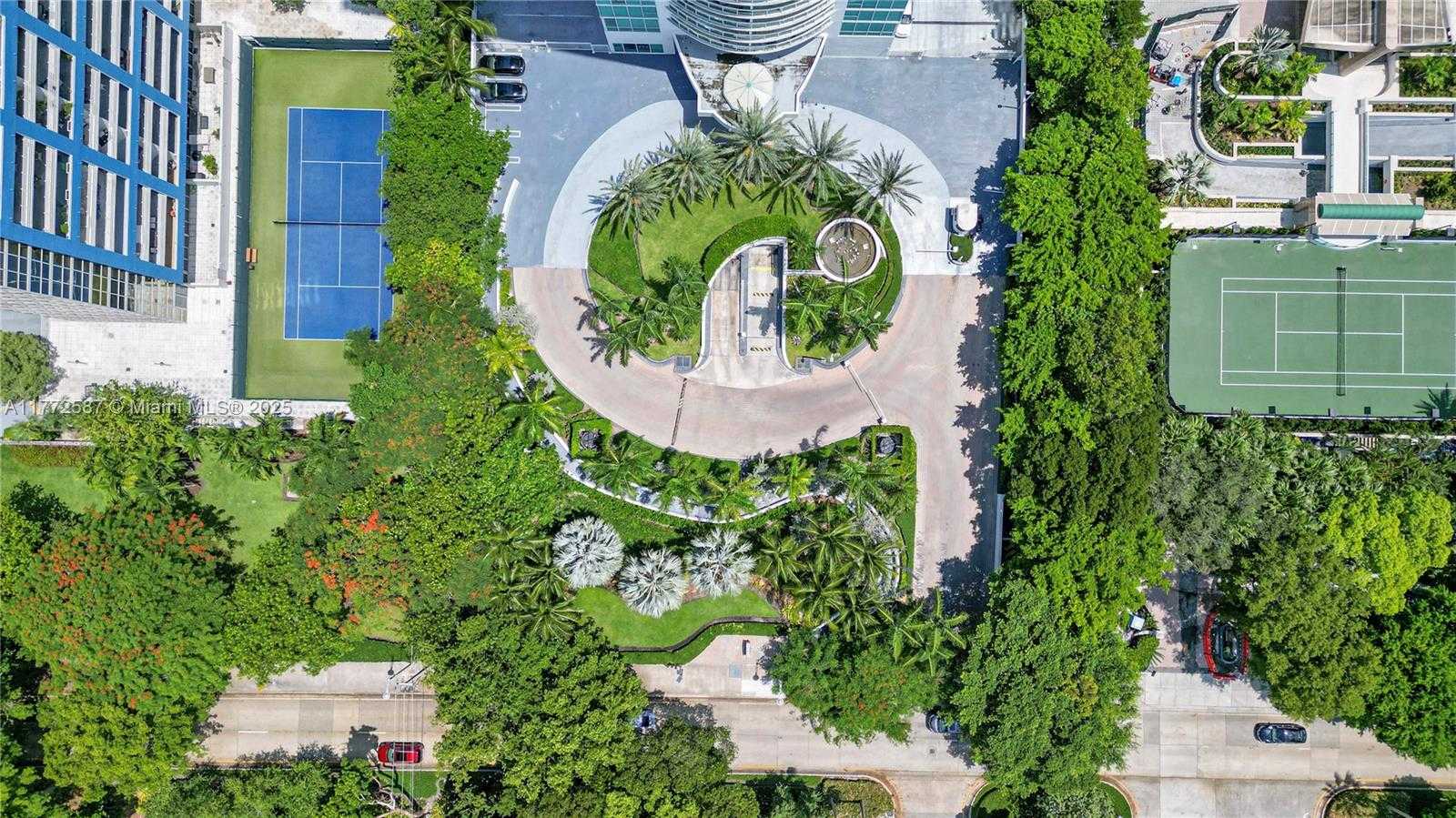 Small Image of 2101 BRICKELL AVE #2707, Miami Number 25