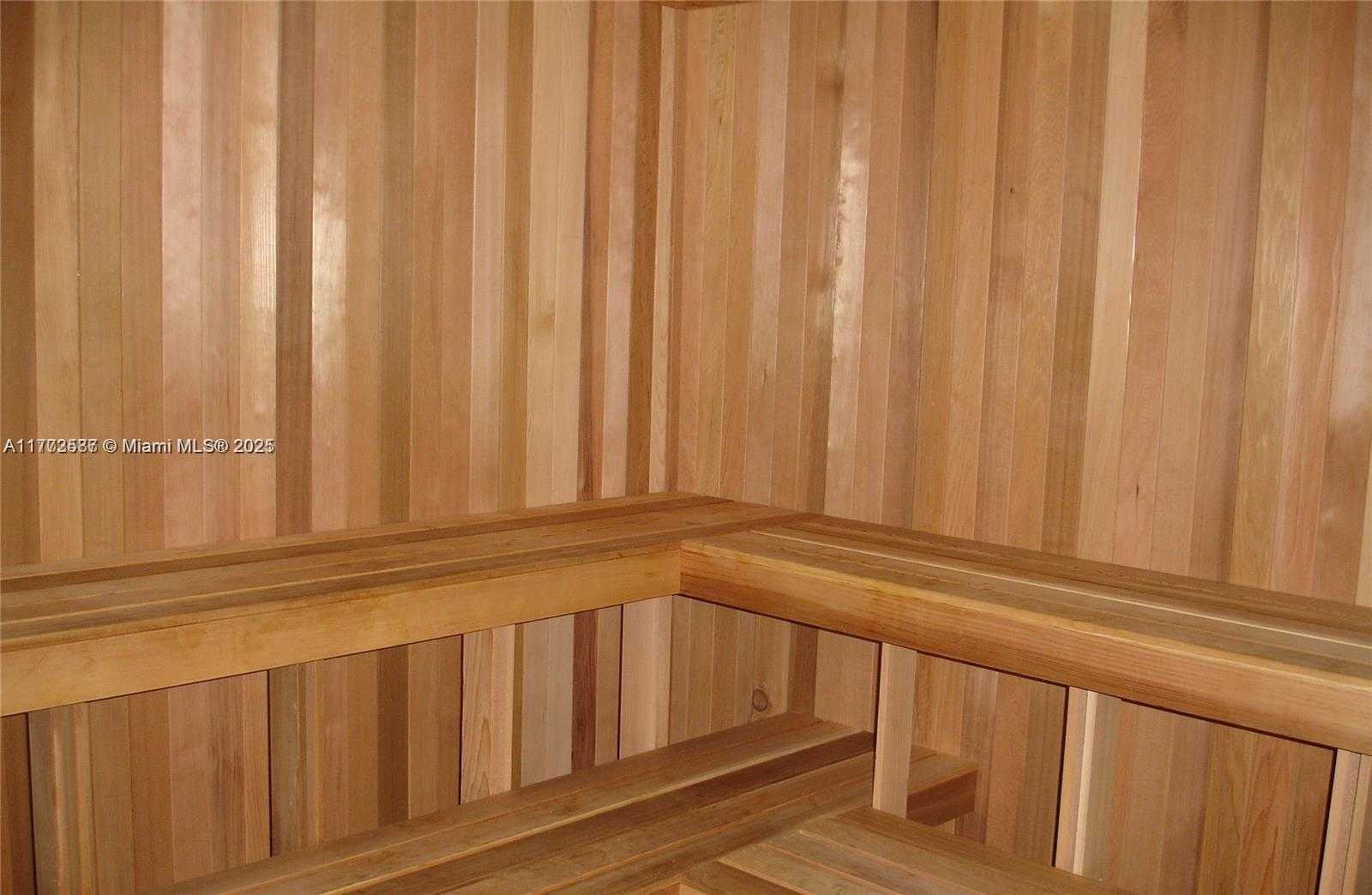 Small Image of 2101 BRICKELL AVE #2707, Miami Number 27