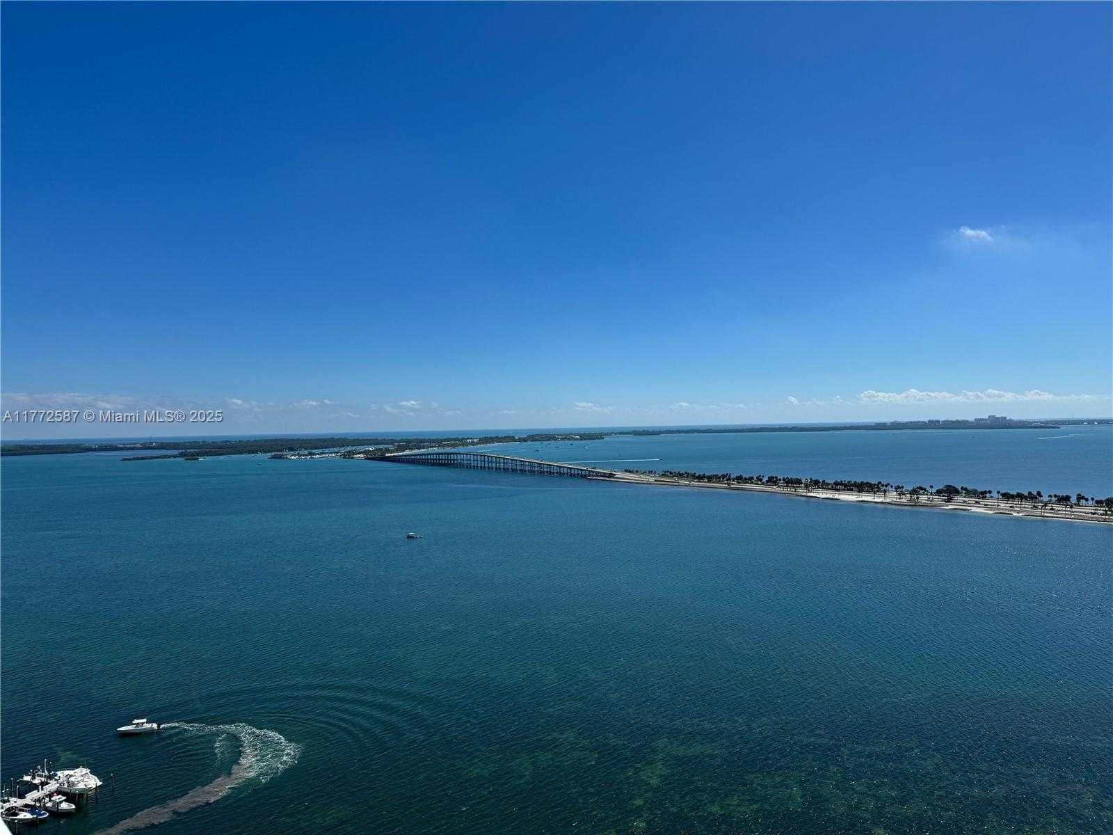 Small Image of 2101 BRICKELL AVE #2707, Miami Number 5