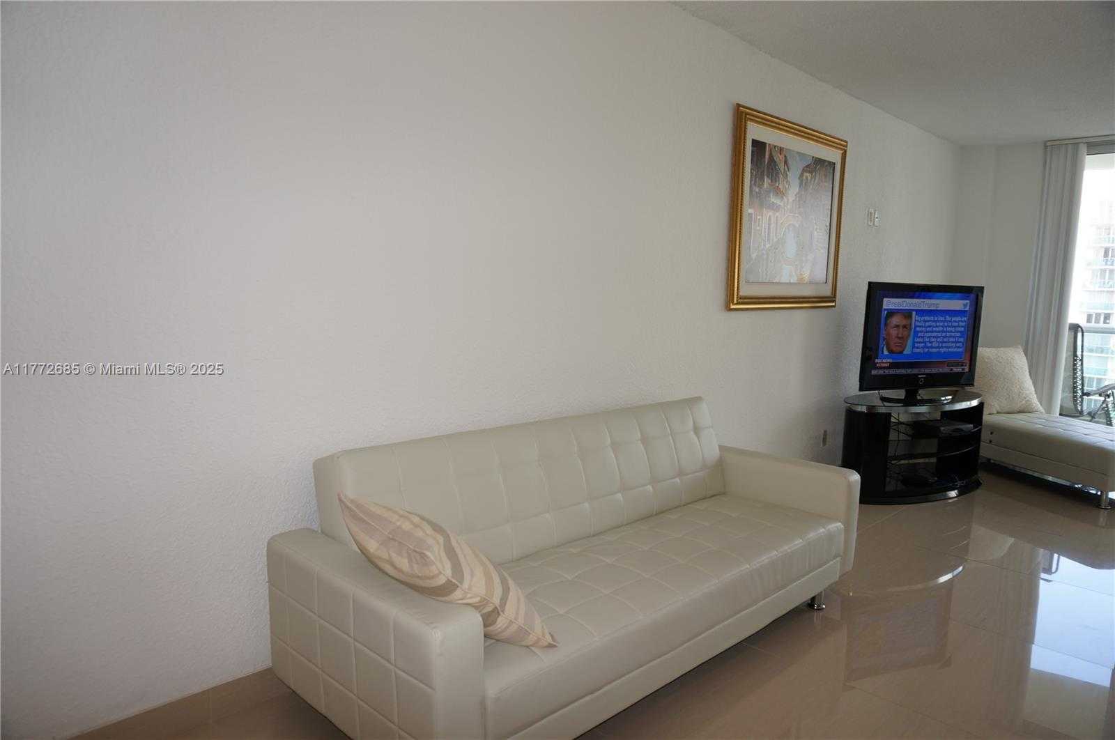Small Image of 19380 #1208, Sunny Isles Beach Number 15