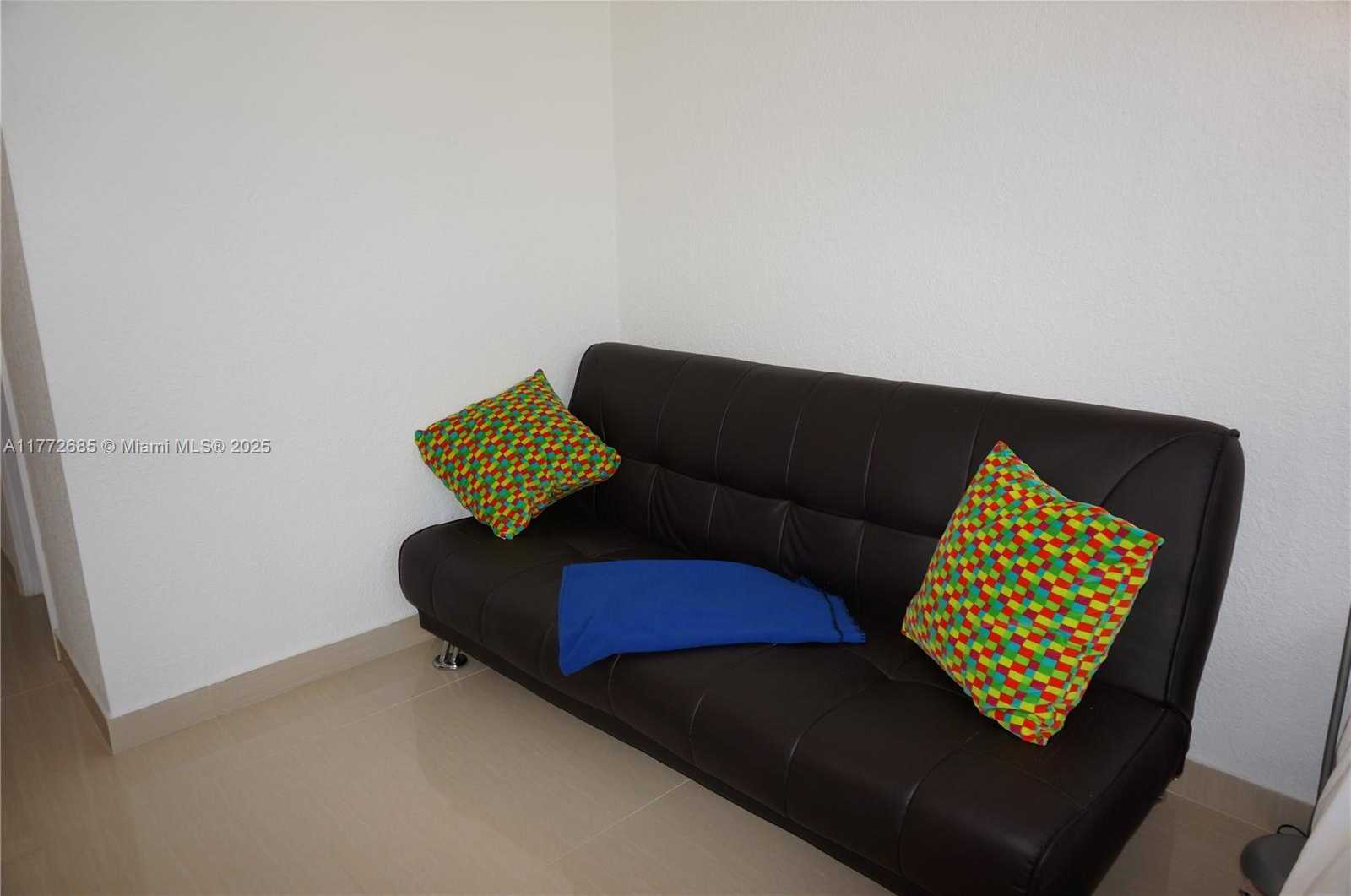 Small Image of 19380 #1208, Sunny Isles Beach Number 19