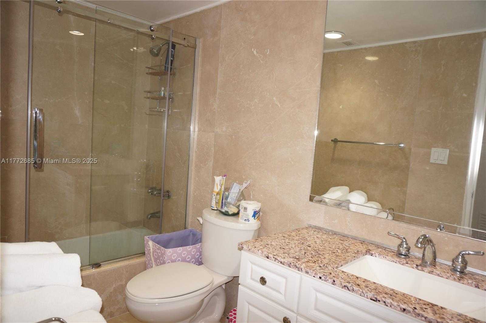Small Image of 19380 #1208, Sunny Isles Beach Number 23