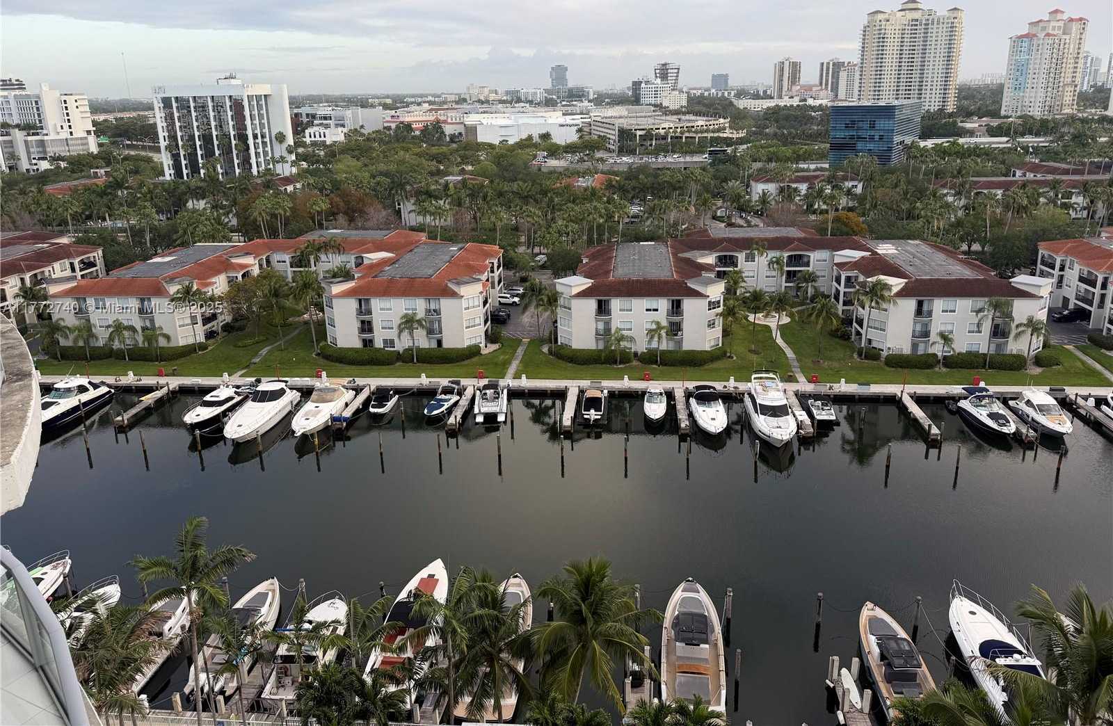 Small Image of 3029 NORTH EAST 188TH ST #1117, Aventura Number 28