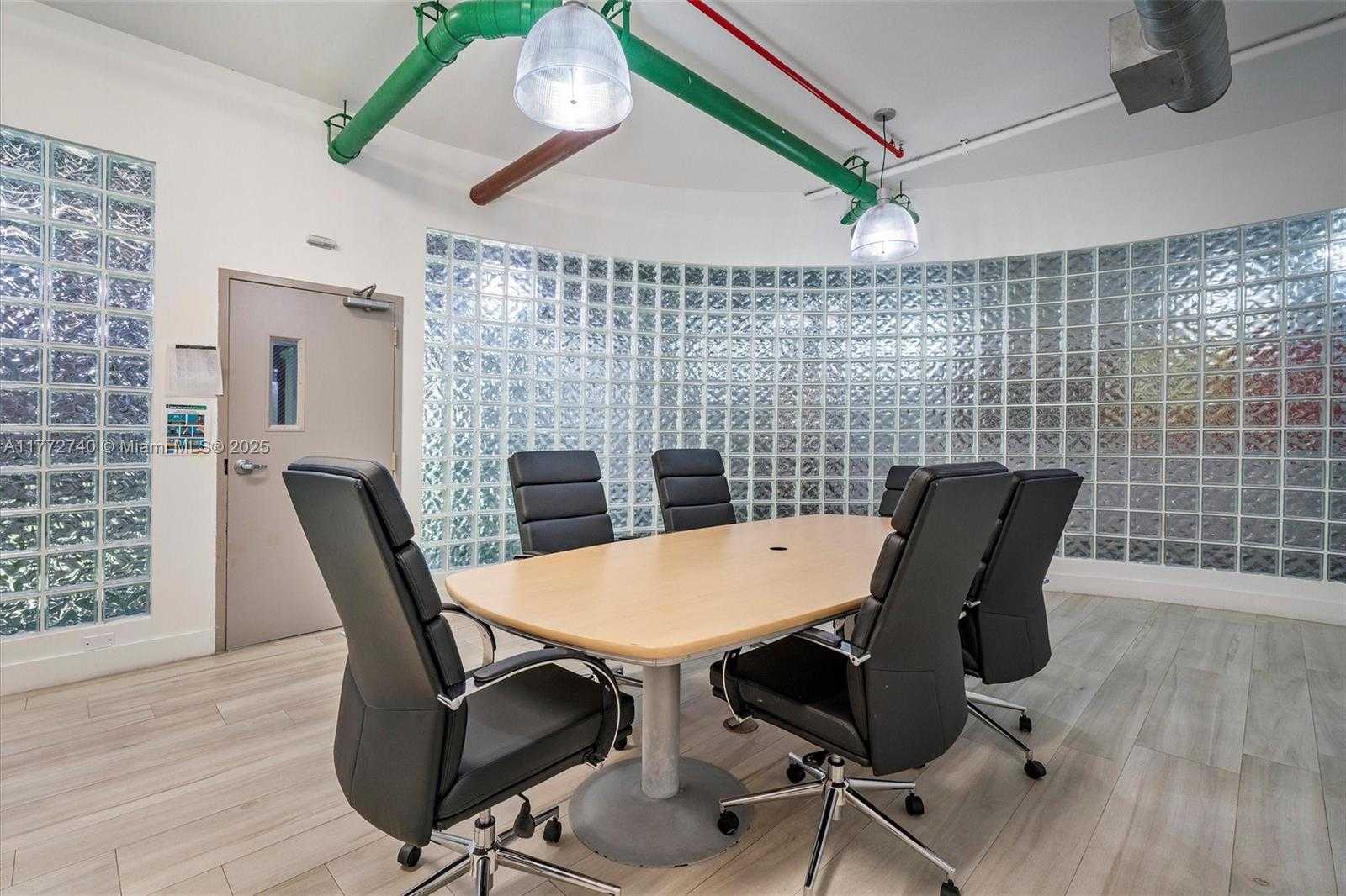 Small Image of 3029 NORTH EAST 188TH ST #1117, Aventura Number 32