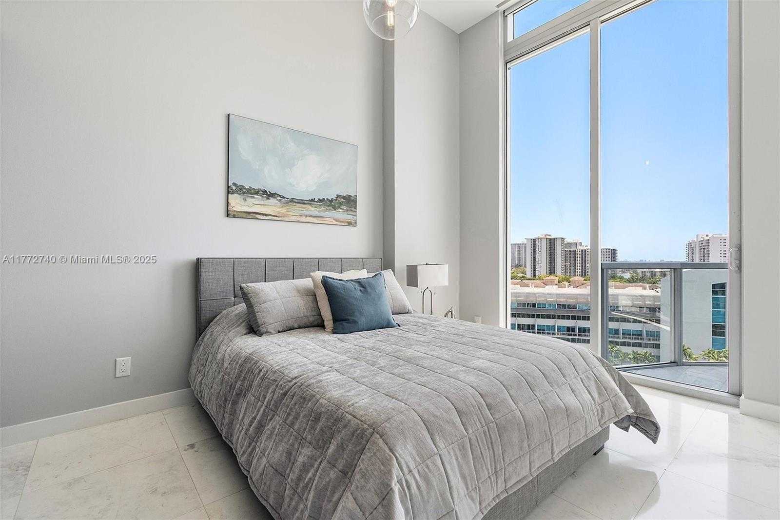 Small Image of 3029 NORTH EAST 188TH ST #1117, Aventura Number 45