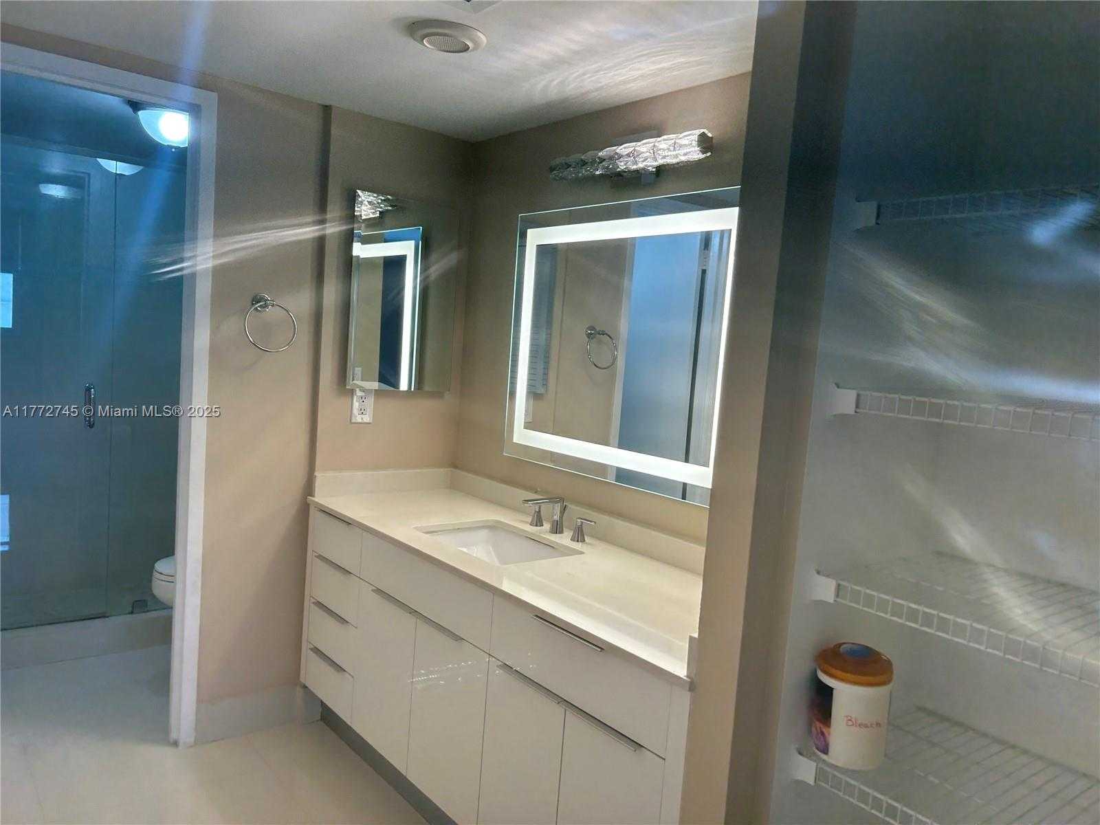 Small Image of 5701 COLLINS AVE #812, Miami Beach Number 7