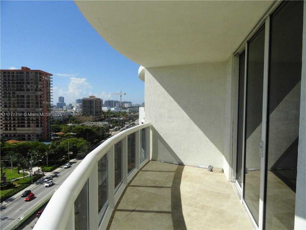 Small Image of 17201 COLLINS AVE #1206, Sunny Isles Beach Number 25