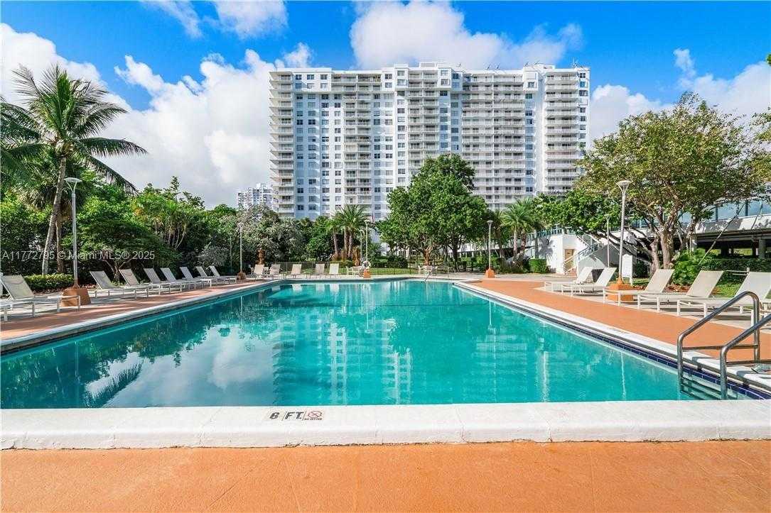 Small Image of 2851 NORTH EAST 183RD ST #2006E, Aventura Number 4