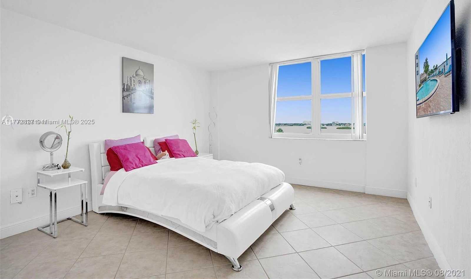 Small Image of 10350 WEST BAY HARBOR DR #7C, Bay Harbor Islands Number 9