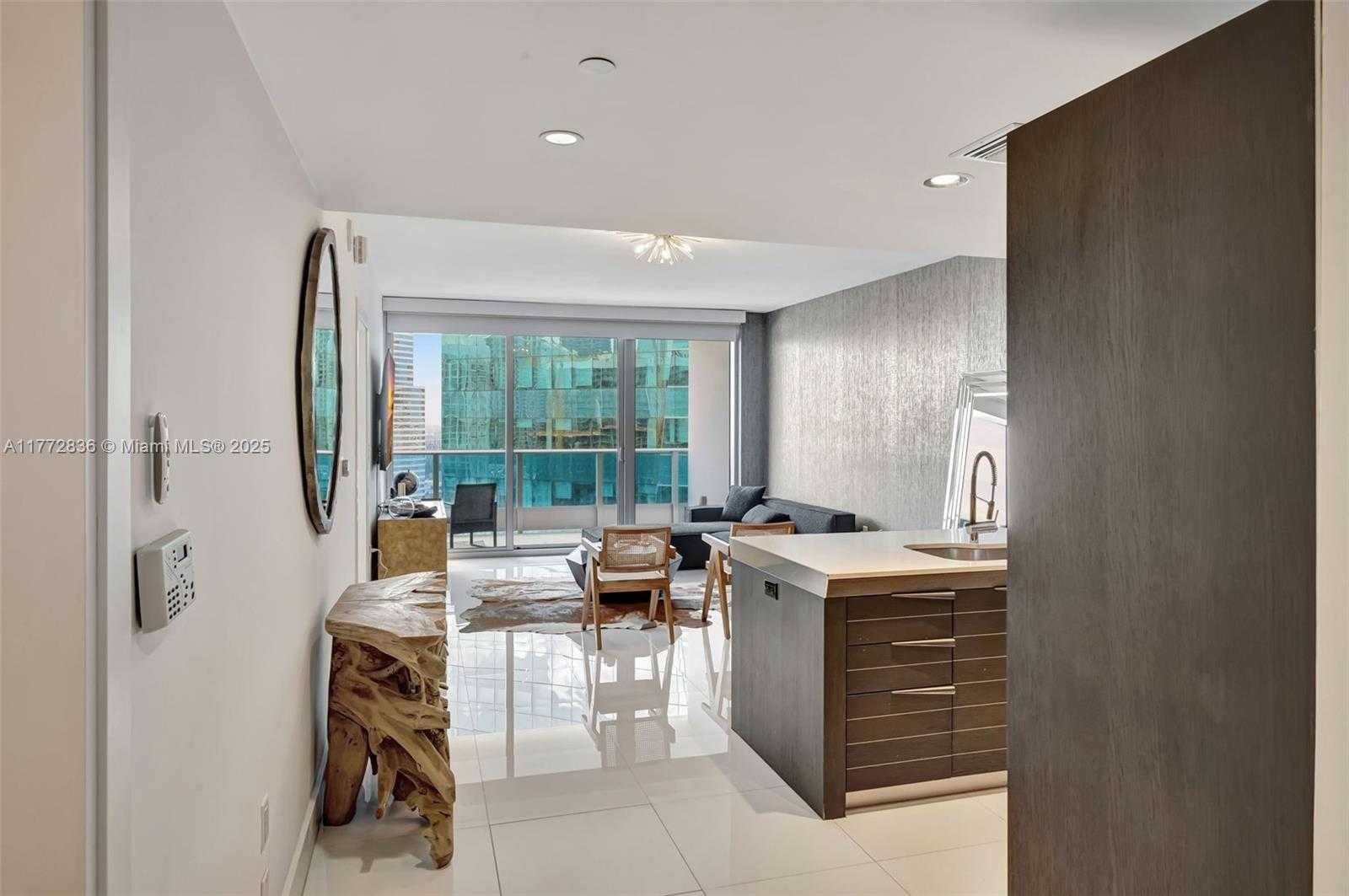 Small Image of 200 BISCAYNE BOULEVARD WAY #3509, Miami Number 11