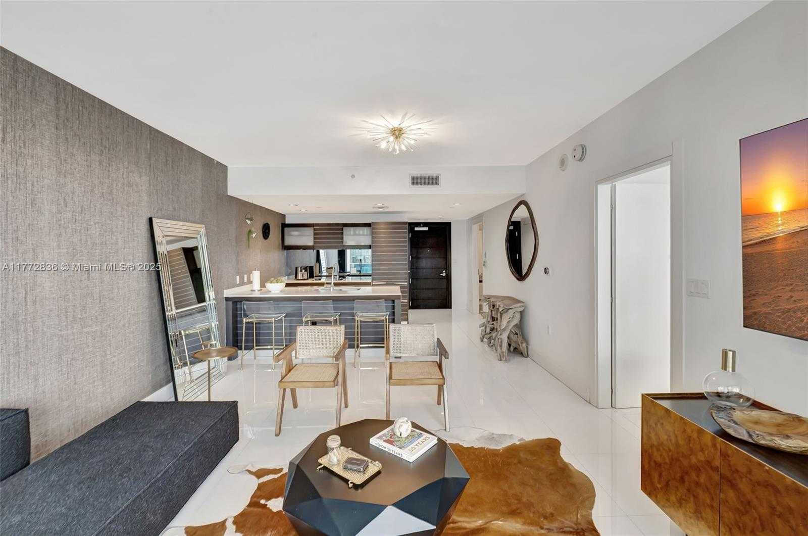 Small Image of 200 BISCAYNE BOULEVARD WAY #3509, Miami Number 15
