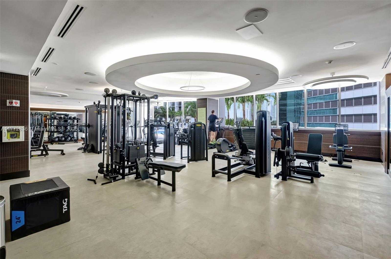 Small Image of 200 BISCAYNE BOULEVARD WAY #3509, Miami Number 27