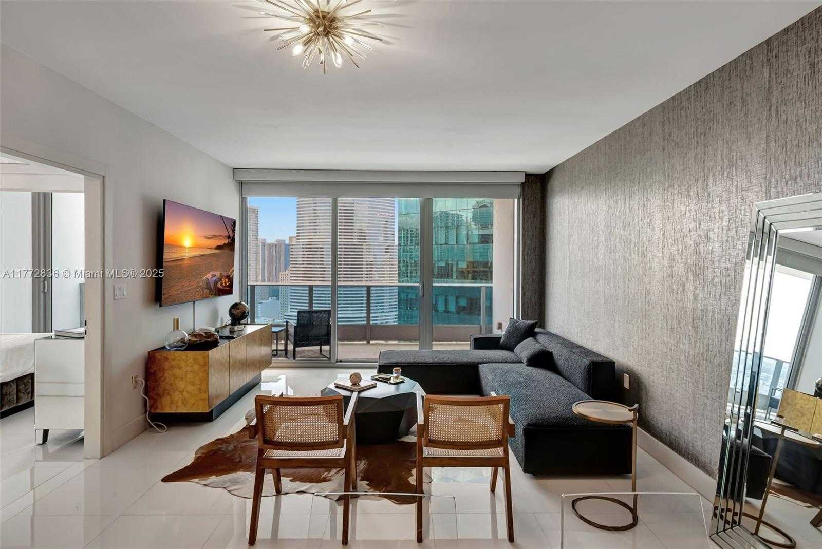 Small Image of 200 BISCAYNE BOULEVARD WAY #3509, Miami Number 3