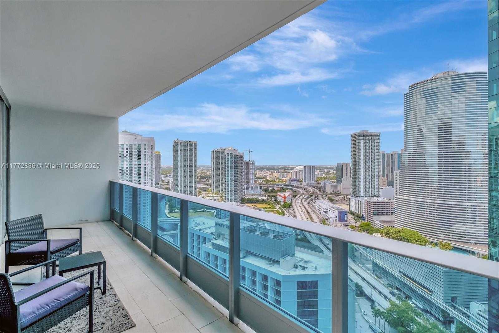 Small Image of 200 BISCAYNE BOULEVARD WAY #3509, Miami Number 4