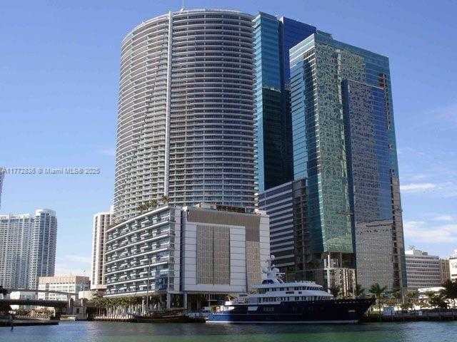 Small Image of 200 BISCAYNE BOULEVARD WAY #3509, Miami Number 44