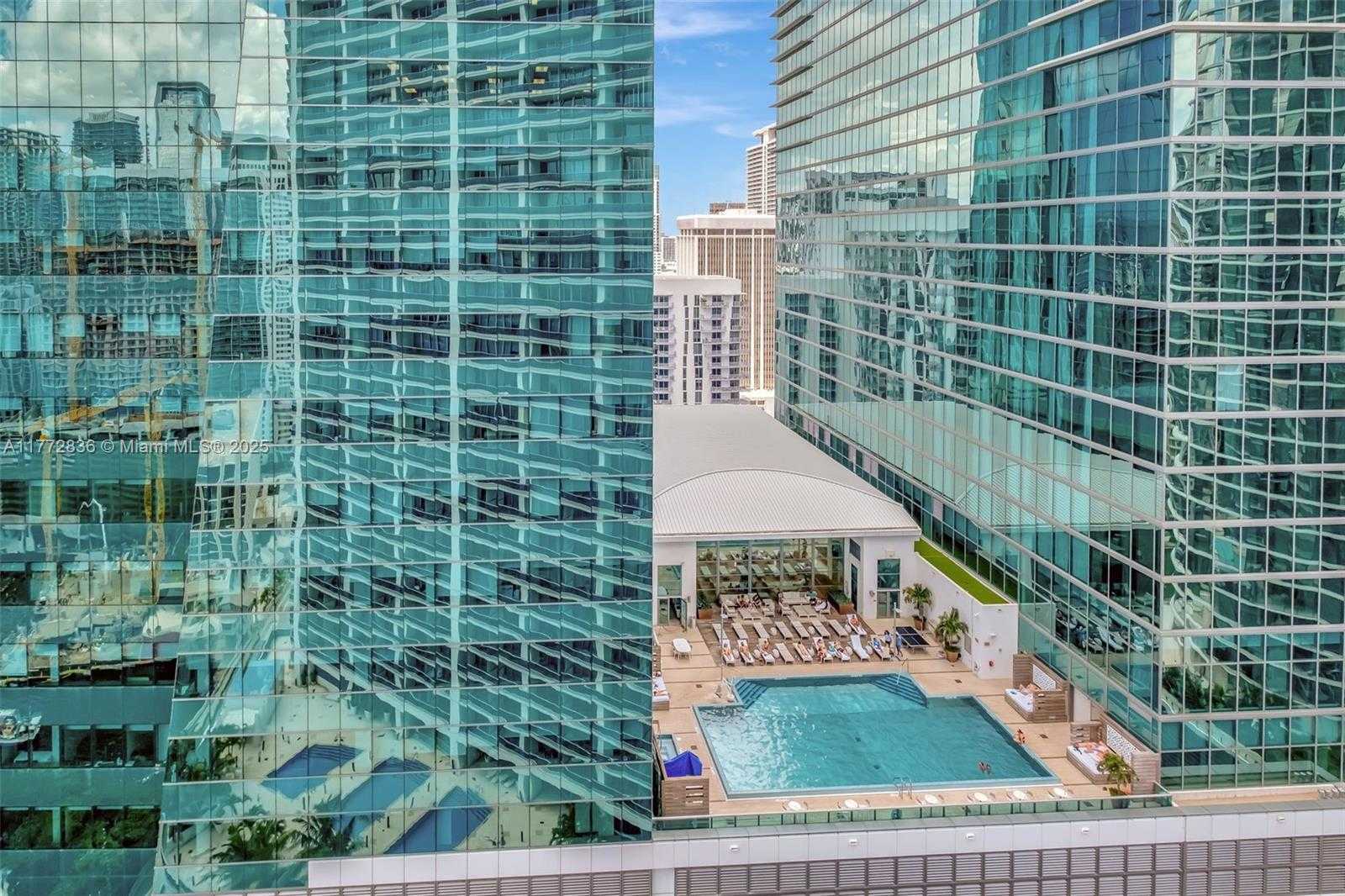 Small Image of 200 BISCAYNE BOULEVARD WAY #3509, Miami Number 6