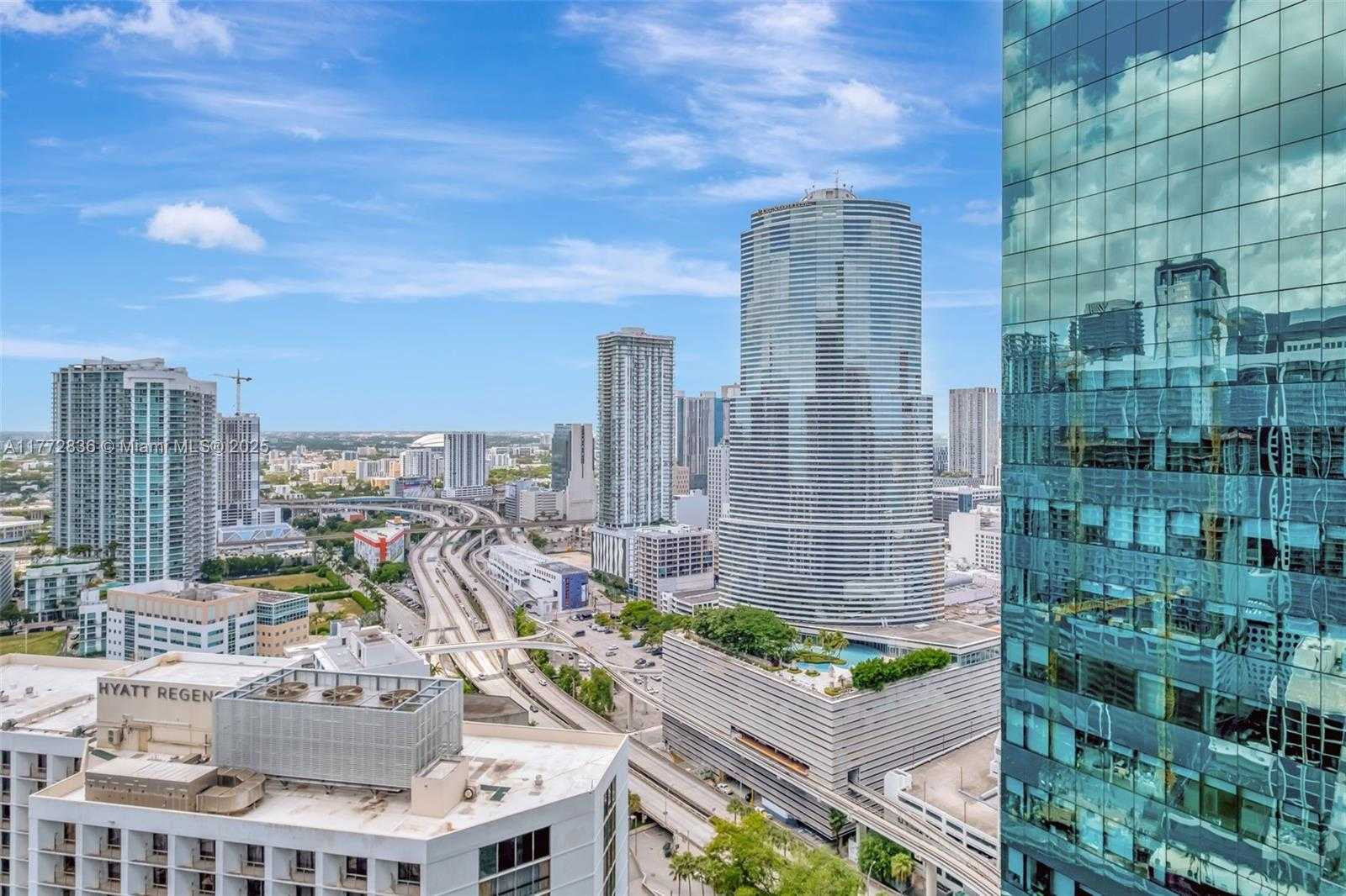 Small Image of 200 BISCAYNE BOULEVARD WAY #3509, Miami Number 8