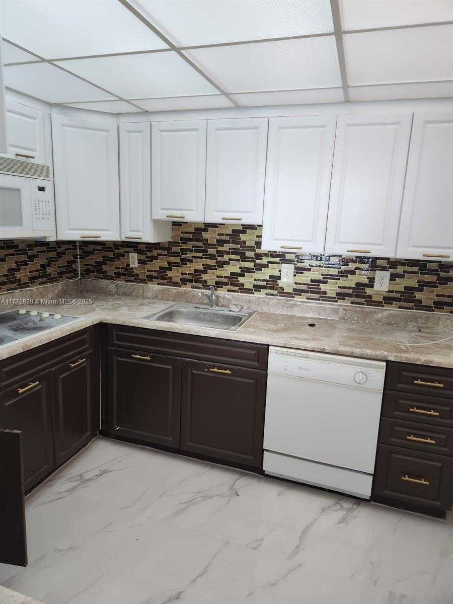Small Image of 19390 COLLINS AVE #PH-11, Sunny Isles Beach Number 2