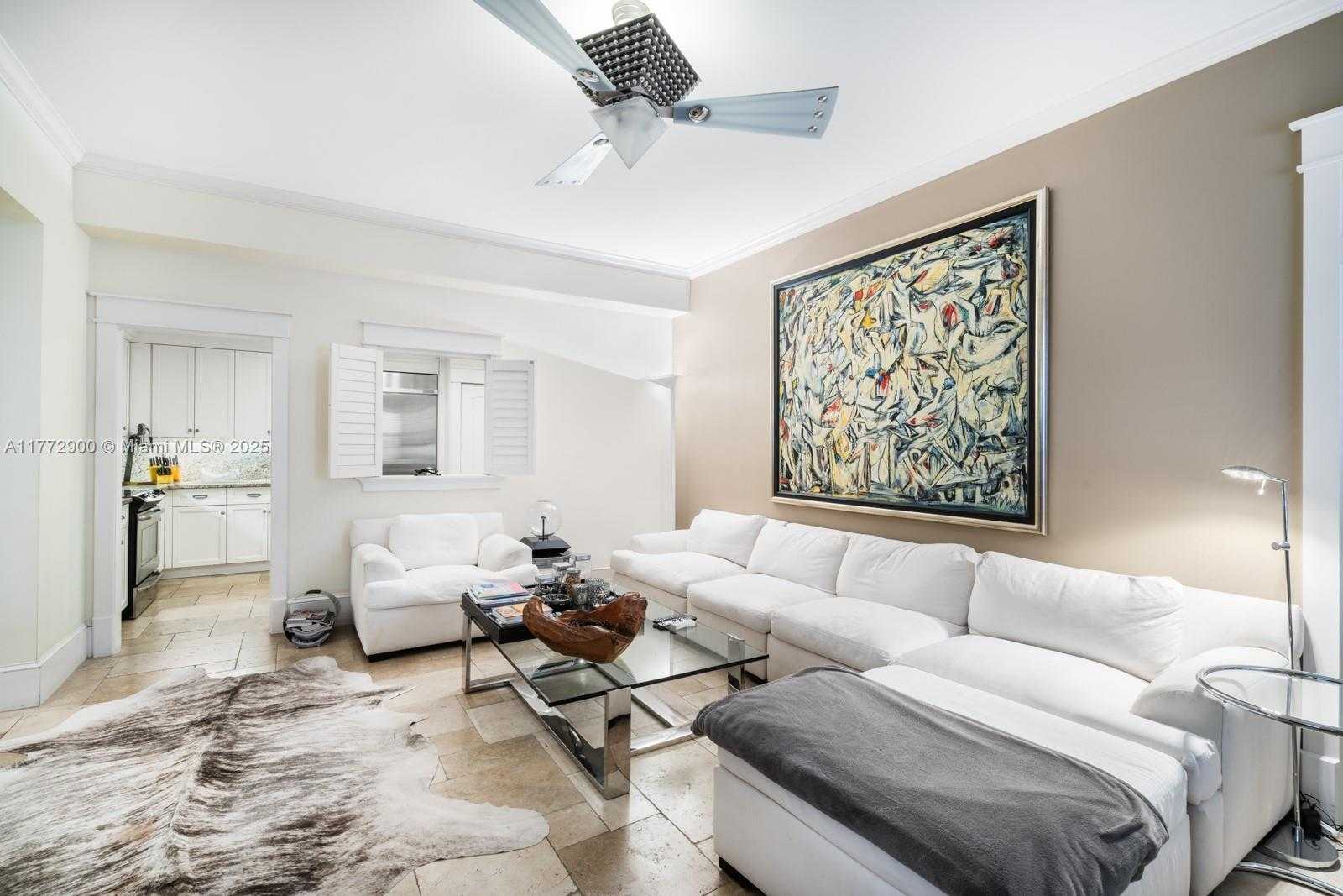 Small Image of 556 LORETTO AVE #14, Coral Gables Number 3
