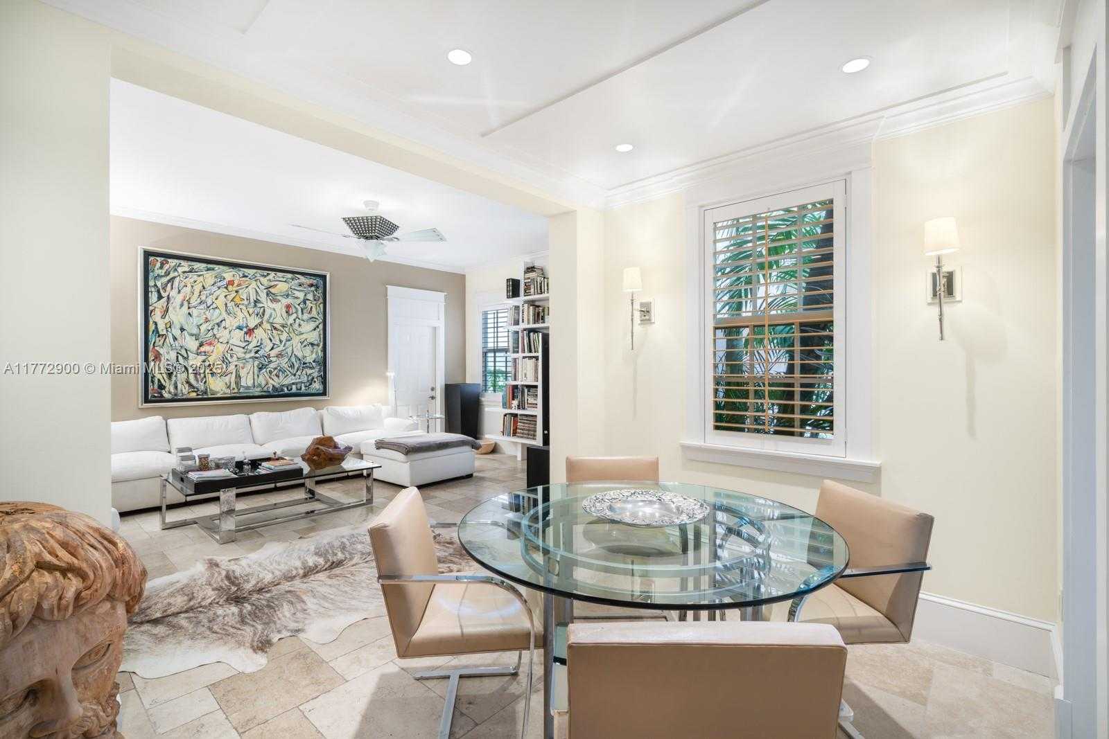 Small Image of 556 LORETTO AVE #14, Coral Gables Number 5