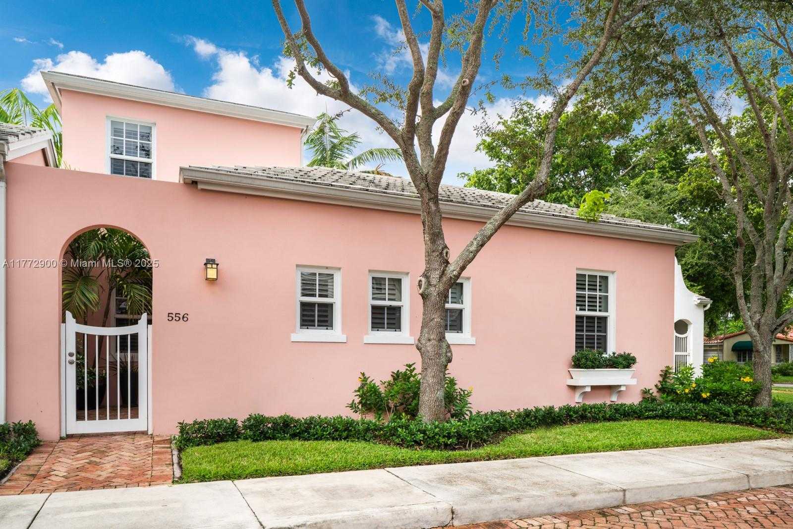 Small Image of 556 LORETTO AVE #14, Coral Gables Number 9