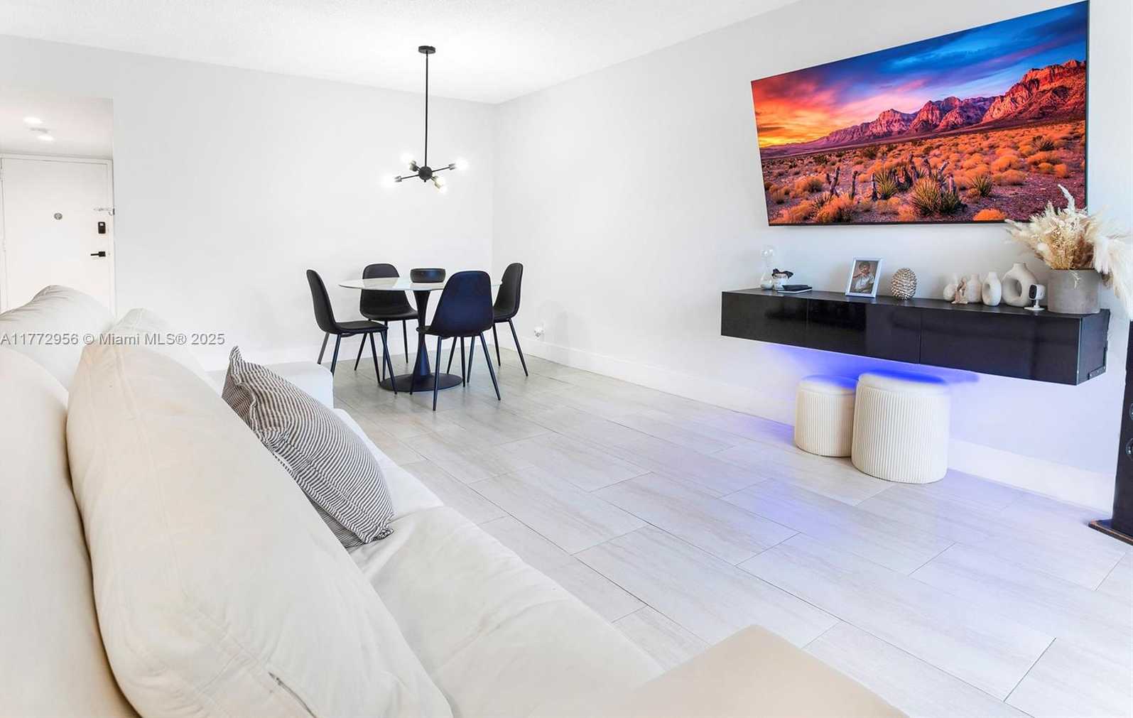 Small Image of 2821 NORTH N MIAMI BEACH BLVD #5M, North Miami Beach Number 22