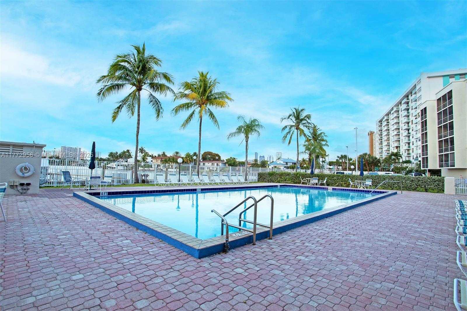 Small Image of 2821 NORTH N MIAMI BEACH BLVD #5M, North Miami Beach Number 28