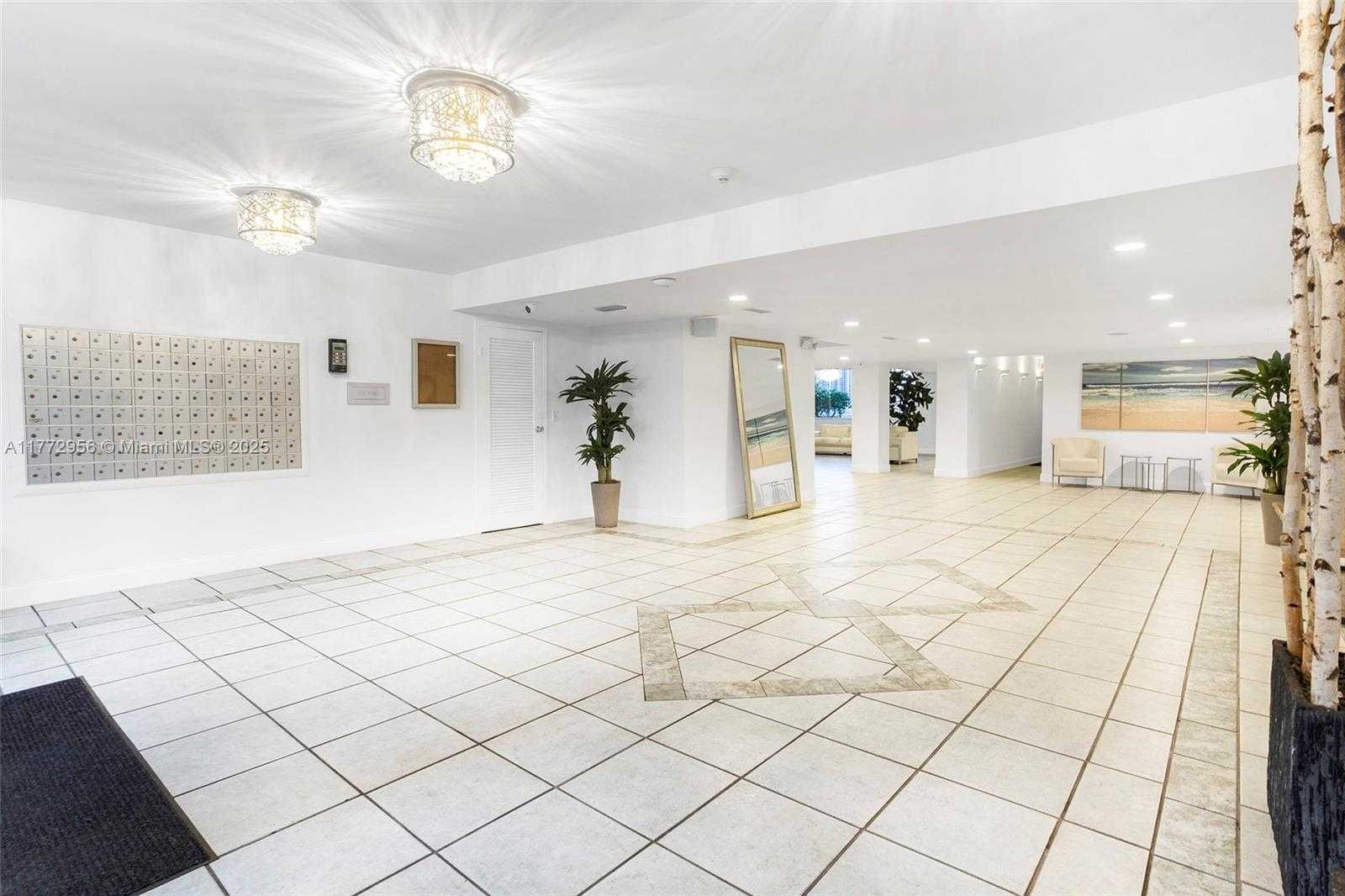Small Image of 2821 NORTH N MIAMI BEACH BLVD #5M, North Miami Beach Number 33