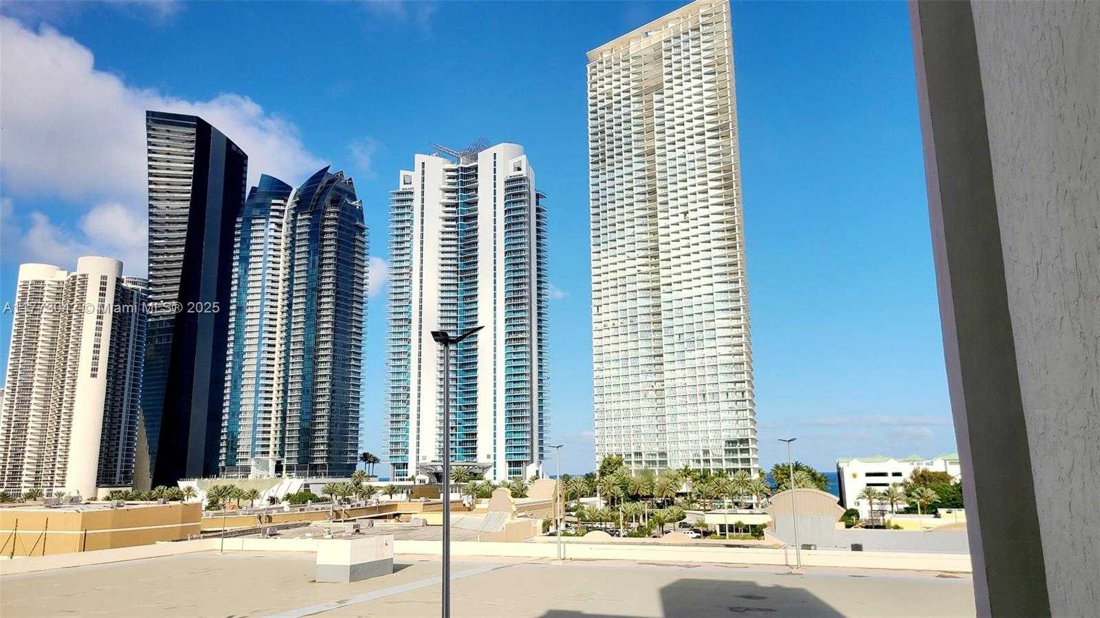 Small Image of 17011 NORTH BAY RD #608, Sunny Isles Beach Number 18