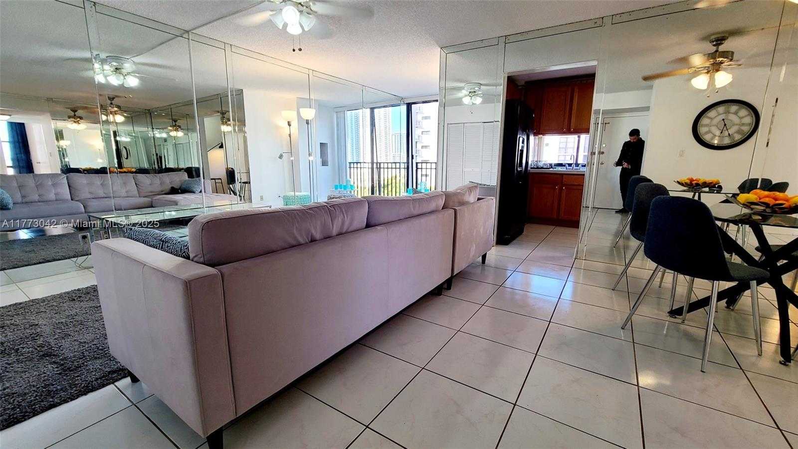 Small Image of 17011 NORTH BAY RD #608, Sunny Isles Beach Number 7