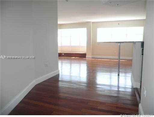 Small Image of 1881 WASHINGTON AV #14C, Miami Beach Number 2