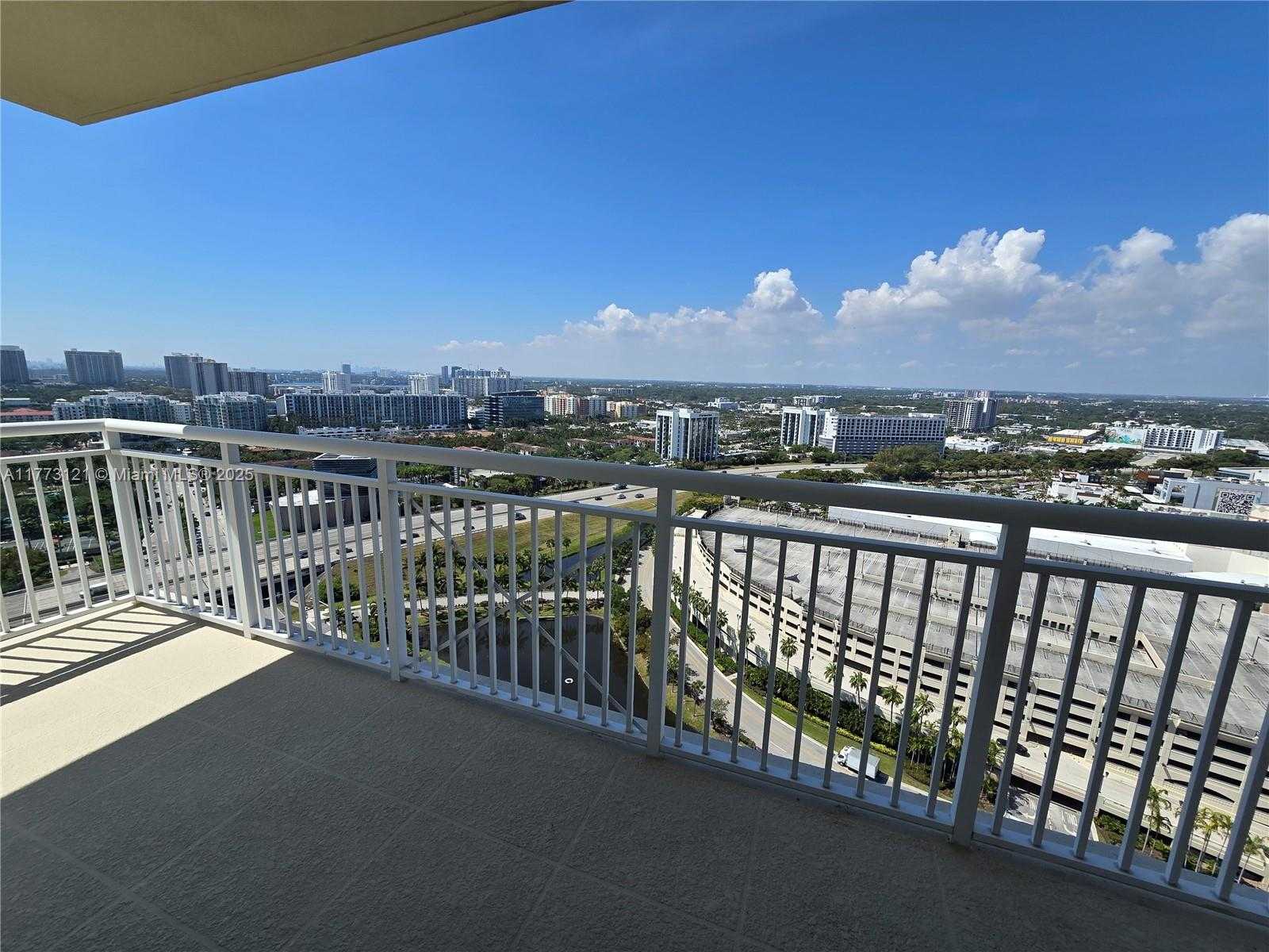 Small Image of 19501 WEST COUNTRY CLUB DR #2508, Aventura Number 18