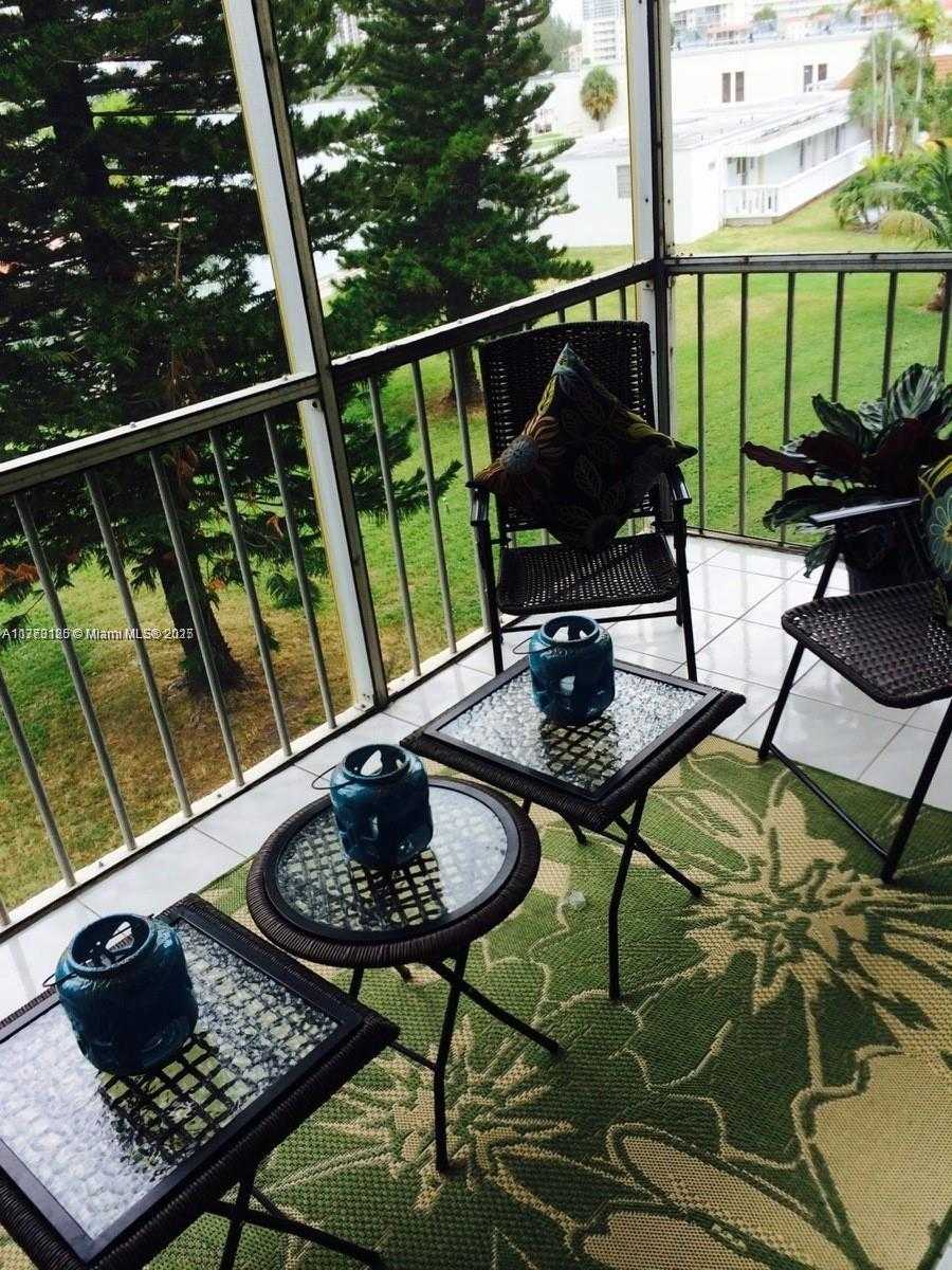 Small Image of 2905 POINT EAST DR #L312, Aventura Number 2