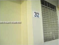 Small Image of 2905 POINT EAST DR #L312, Aventura Number 28