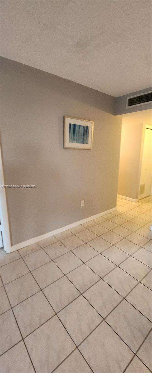 Small Image of 2905 POINT EAST DR #L312, Aventura Number 42