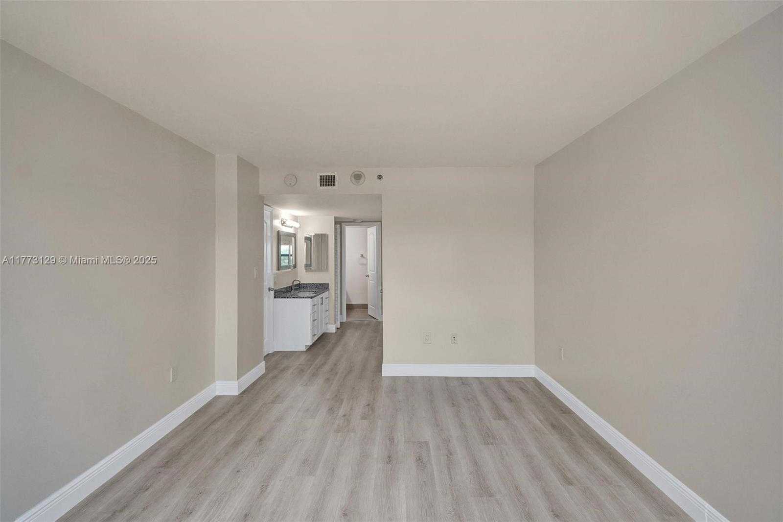 Small Image of 1201 SOUTH OCEAN DR #316S, Hollywood Number 21