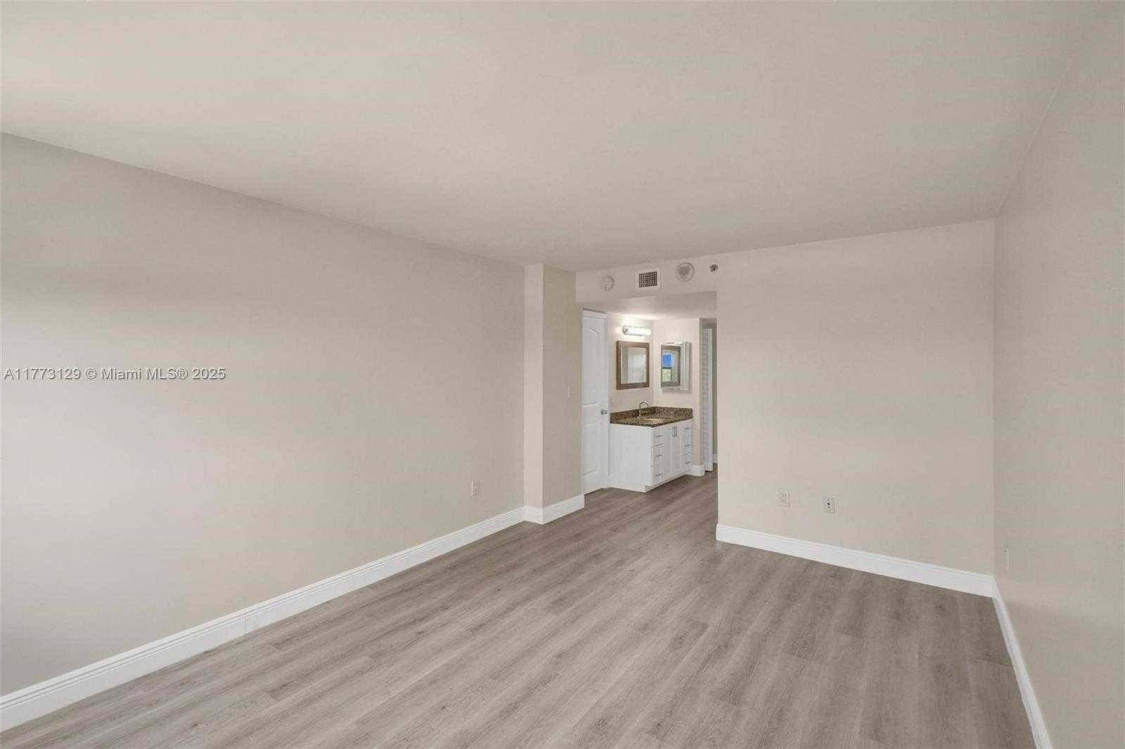 Small Image of 1201 SOUTH OCEAN DR #316S, Hollywood Number 22